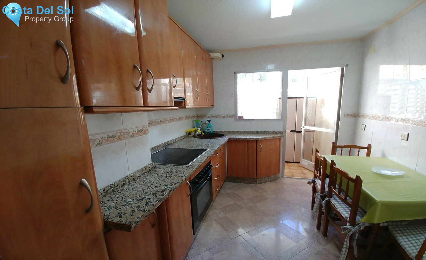Middle Floor Apartment in Fuengirola-1274624
