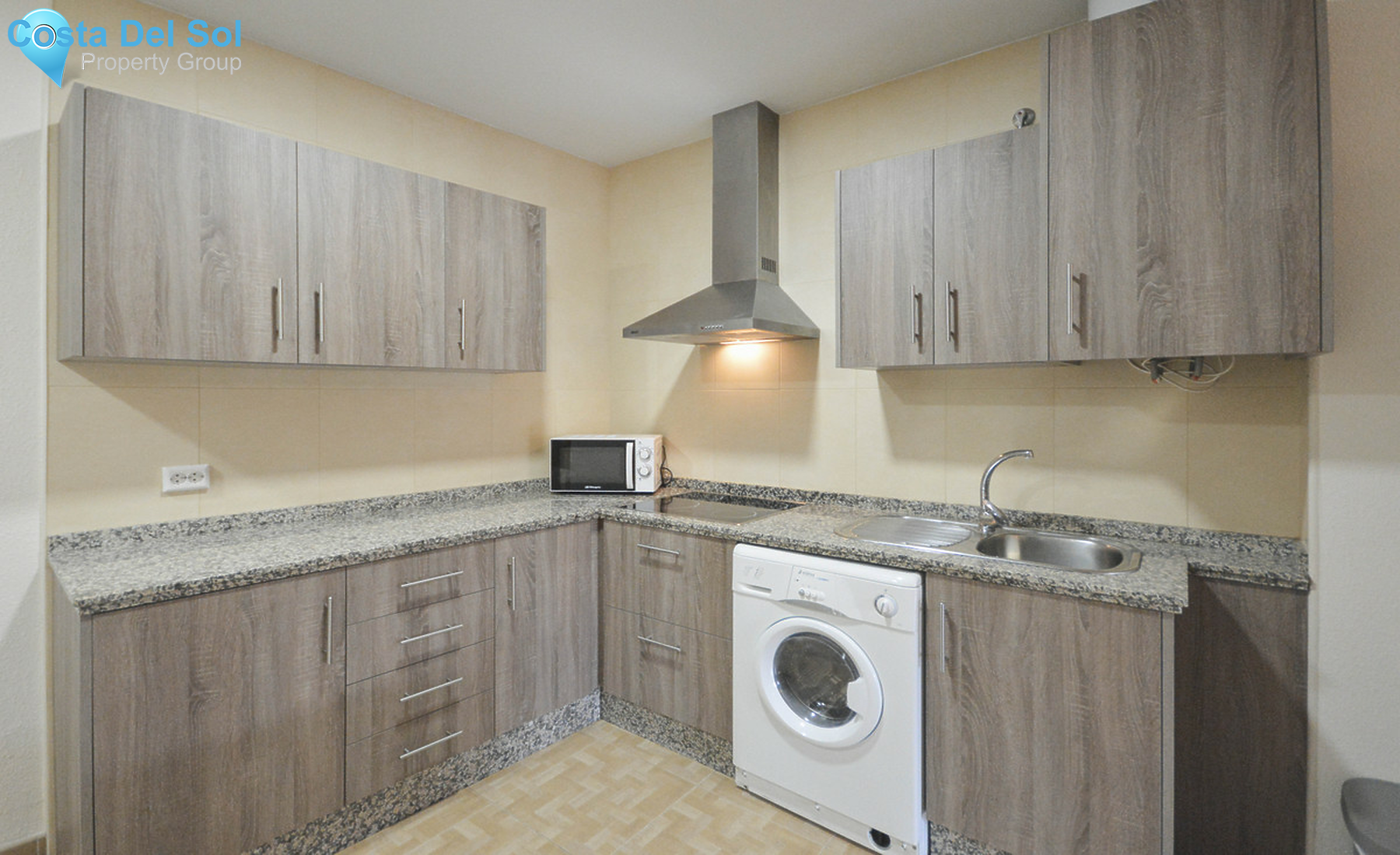 Middle Floor Apartment in Fuengirola-1285349