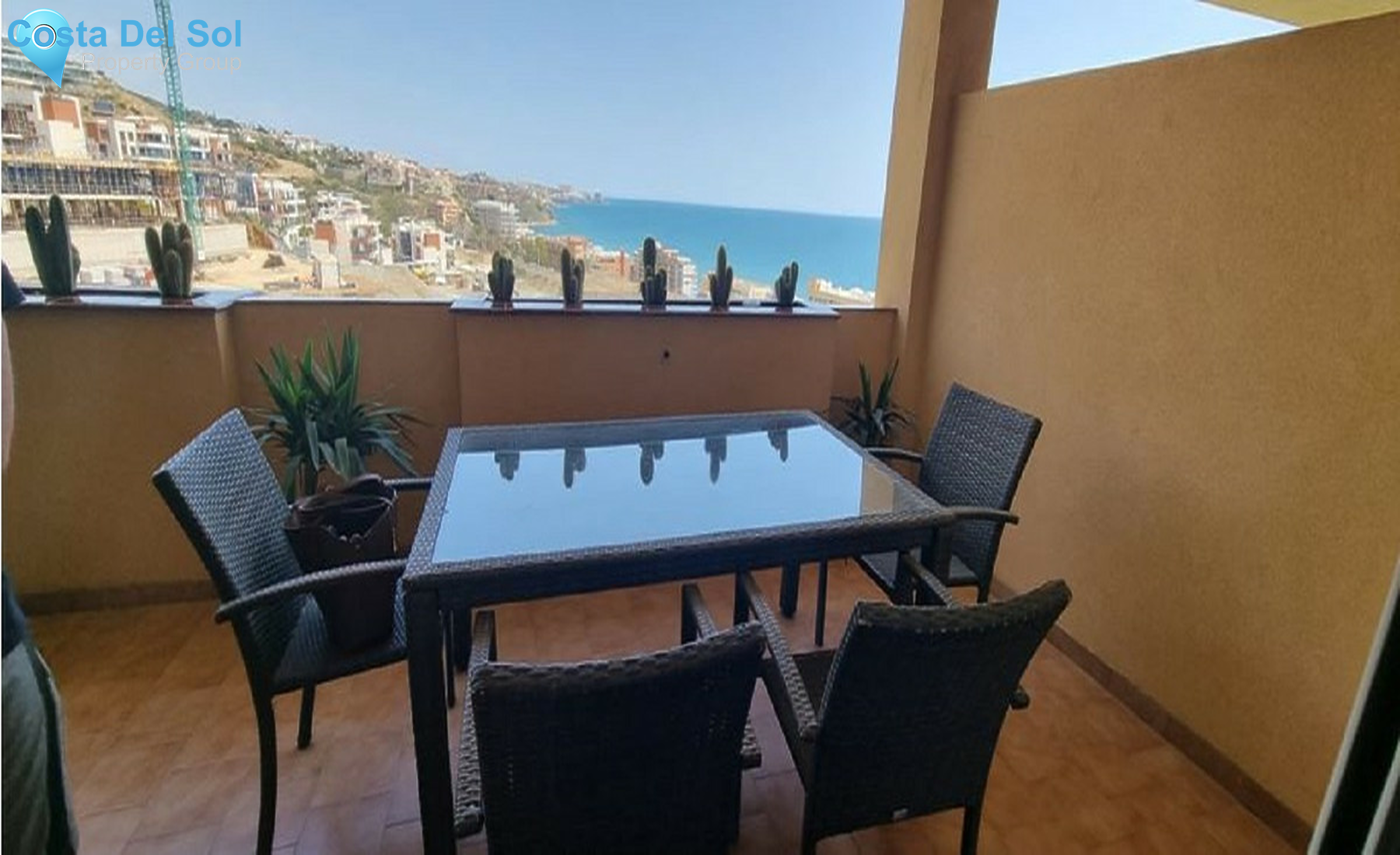 Middle Floor Apartment in Fuengirola-1287174
