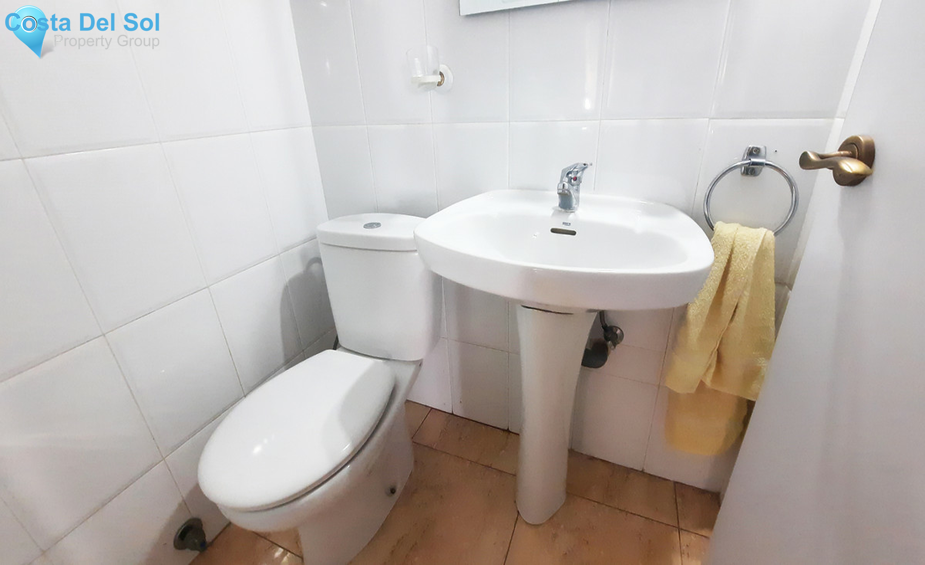 Middle Floor Apartment in Fuengirola-1295869