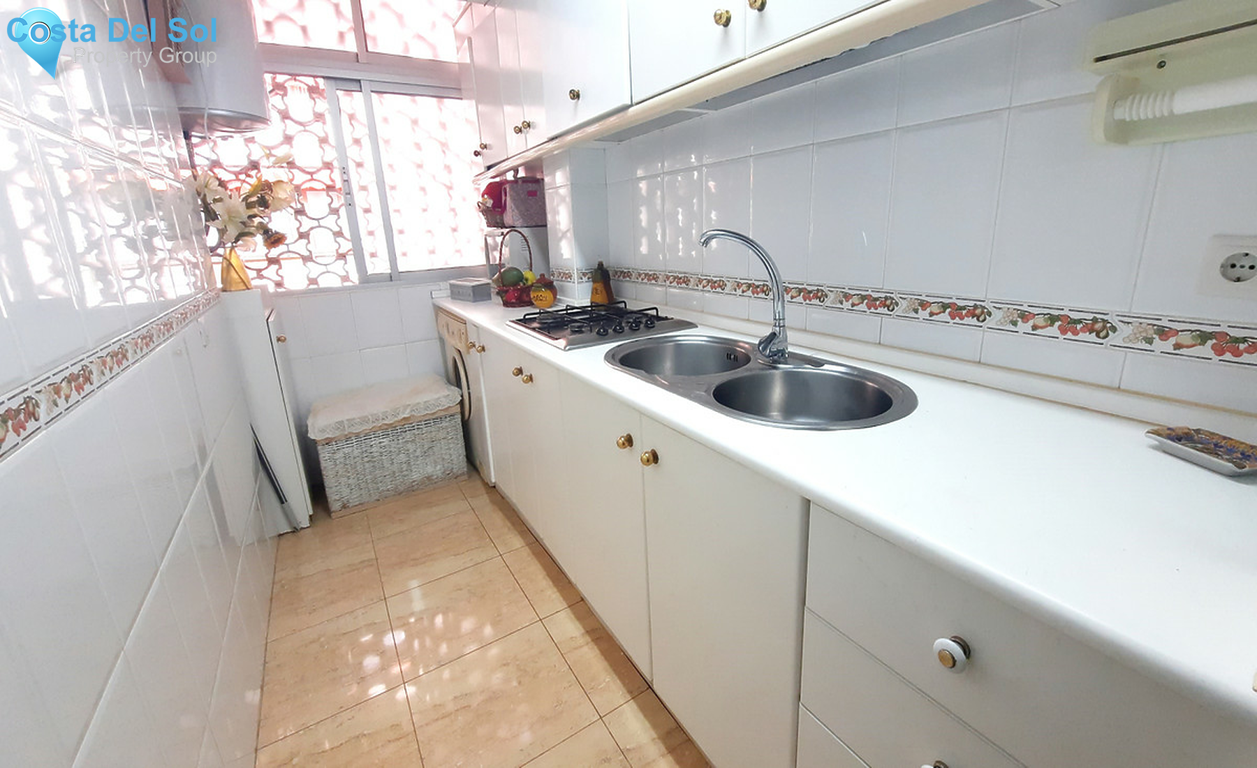 Middle Floor Apartment in Fuengirola-1295860