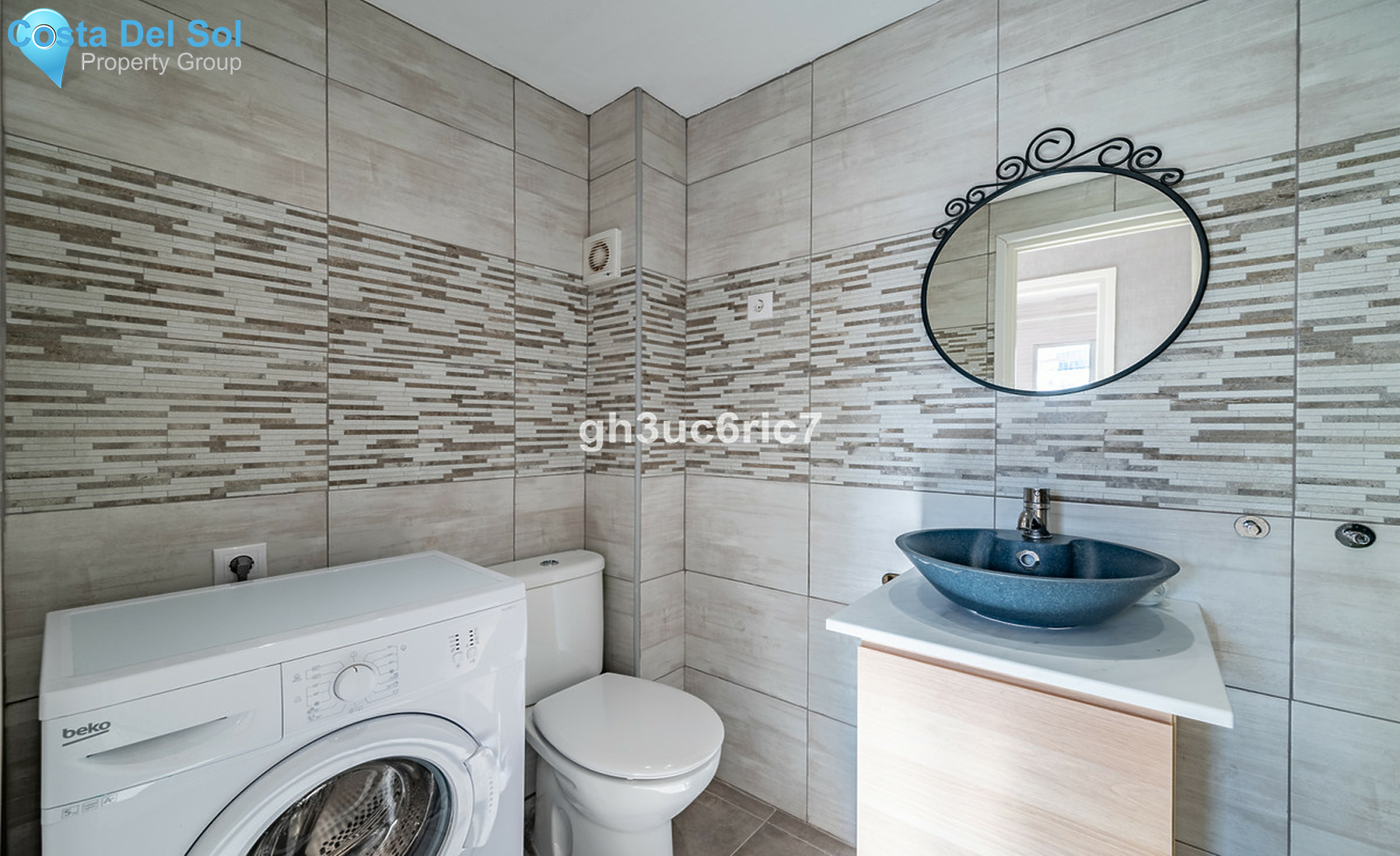 Middle Floor Apartment in Fuengirola-1311065