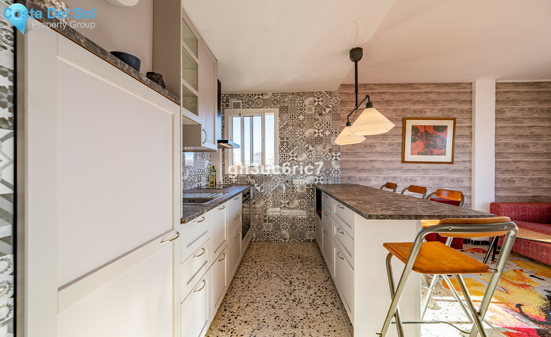 Middle Floor Apartment in Fuengirola-1311070