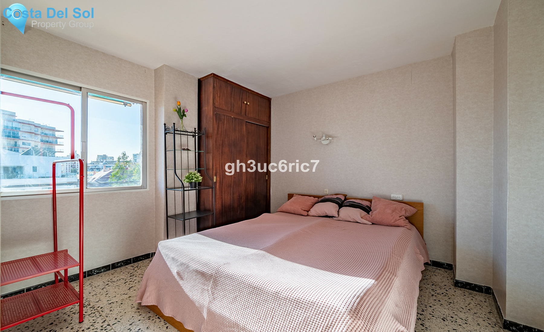 Middle Floor Apartment in Fuengirola-1311059