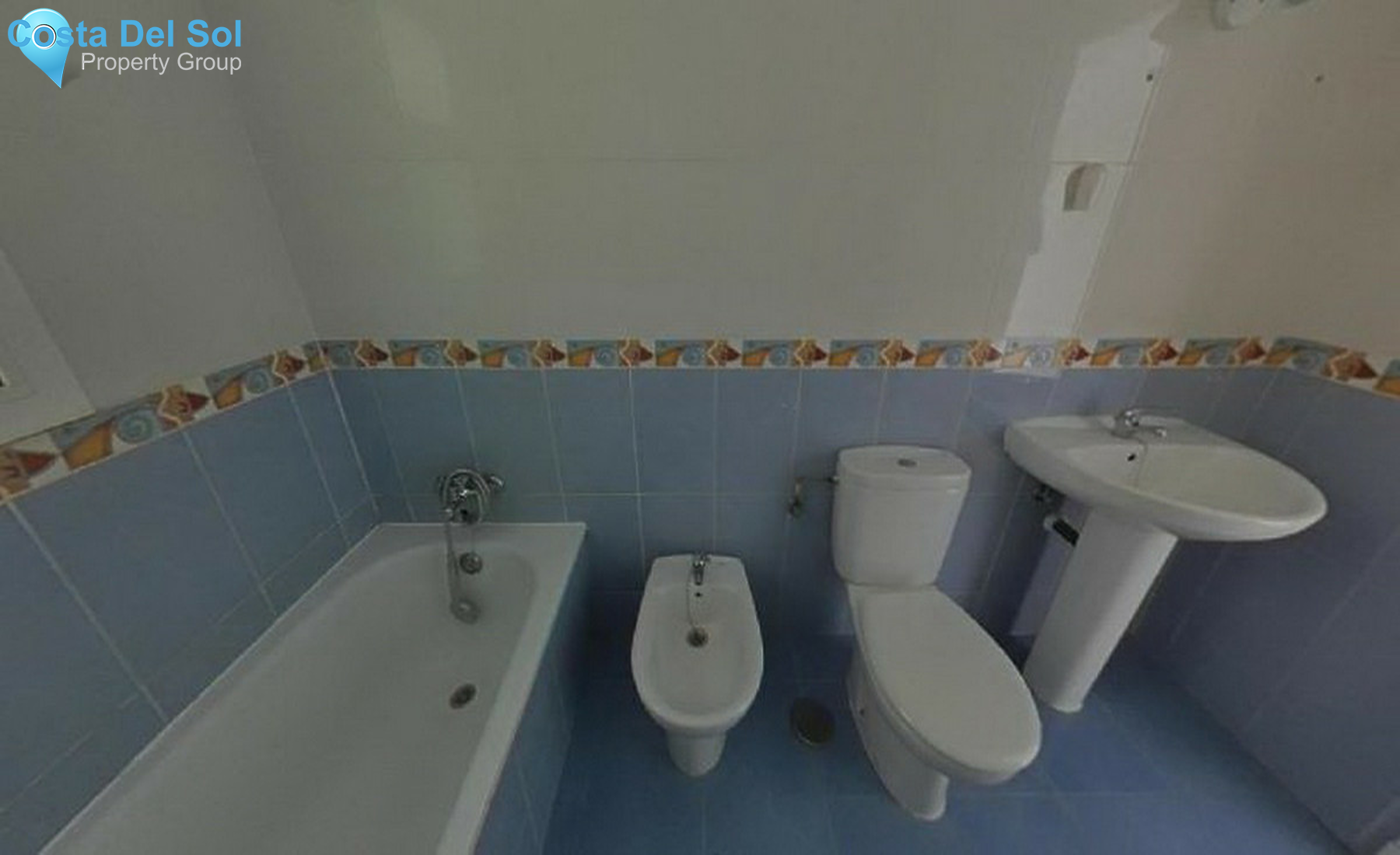Middle Floor Apartment in Fuengirola-1314367