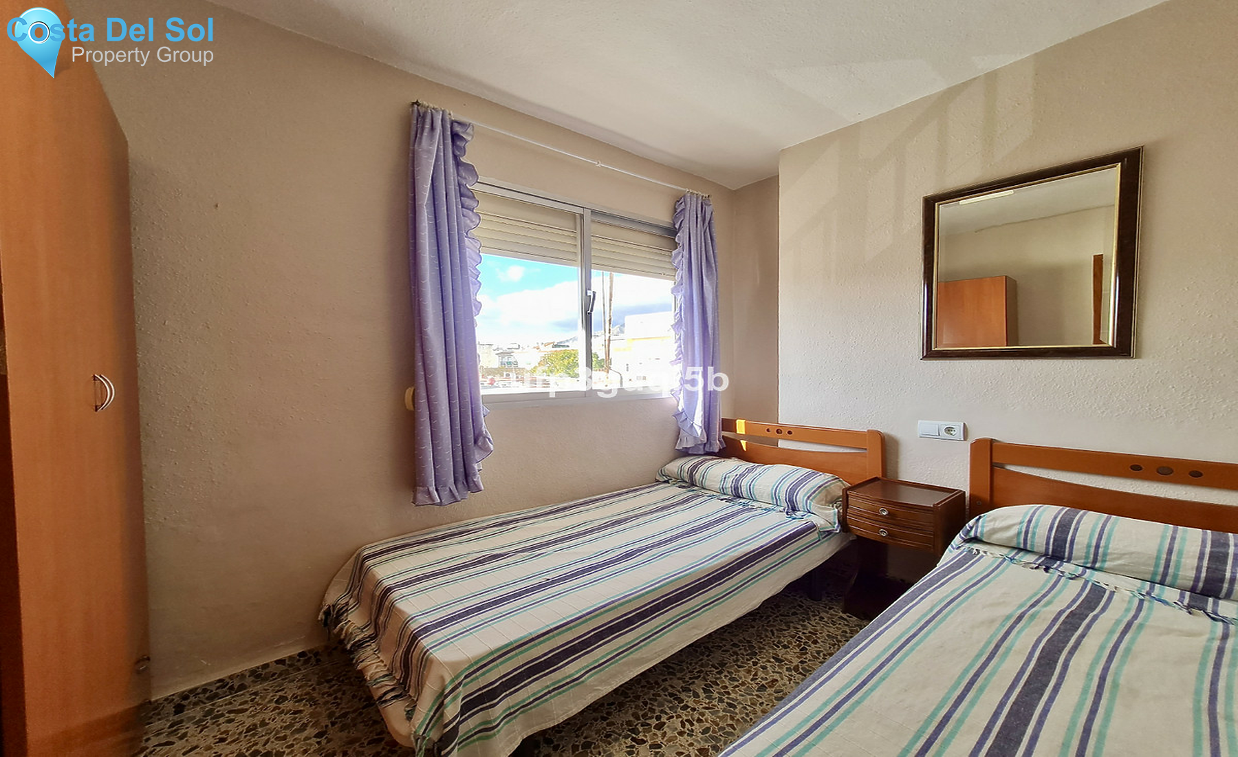 Middle Floor Apartment in Fuengirola-1324053