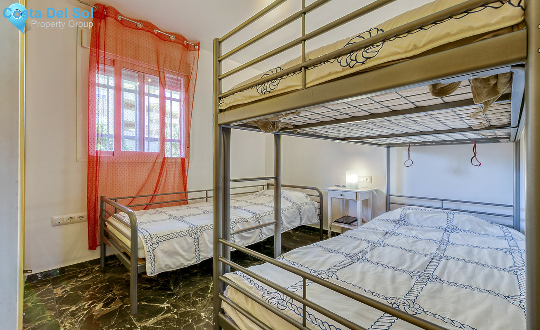 Middle Floor Apartment in Fuengirola-1327069