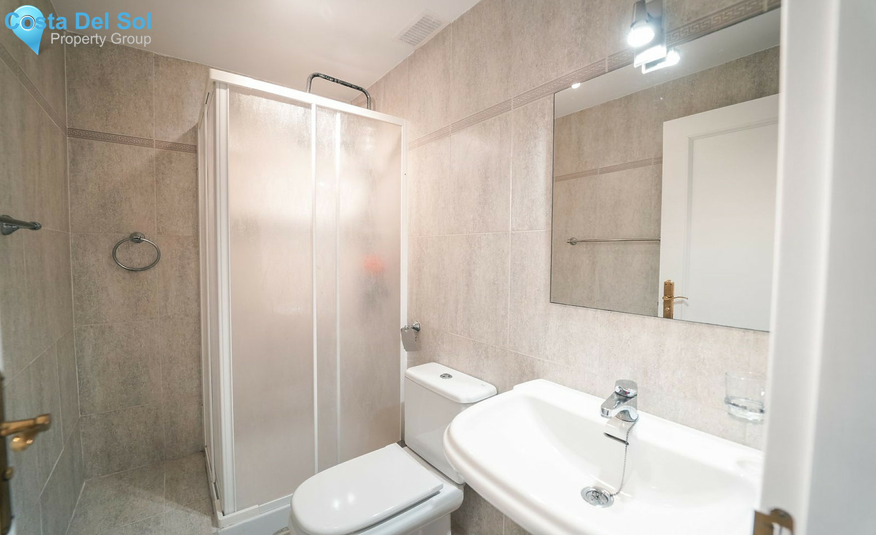 Middle Floor Apartment in Fuengirola-1369200