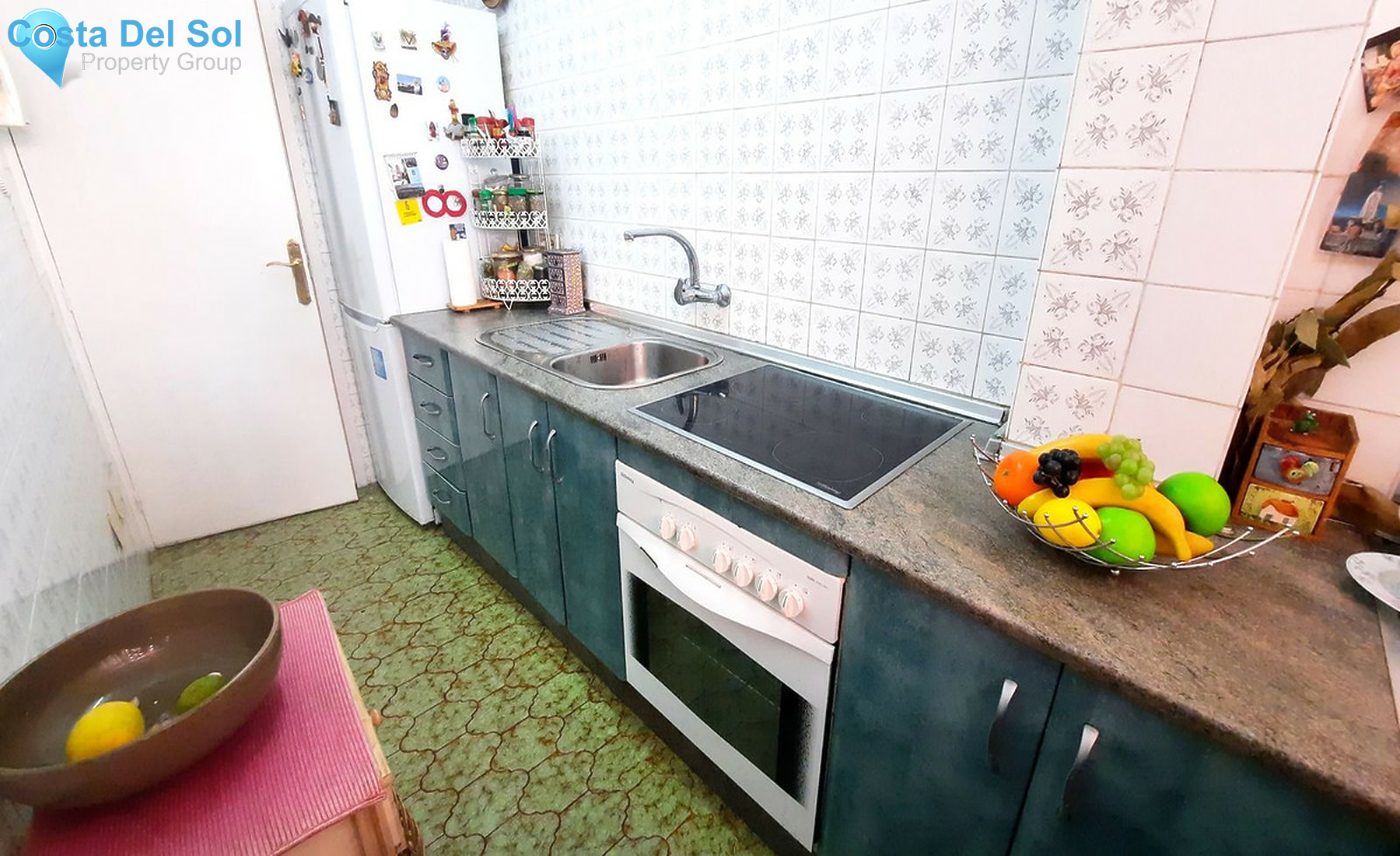 Middle Floor Apartment in Fuengirola-1411181