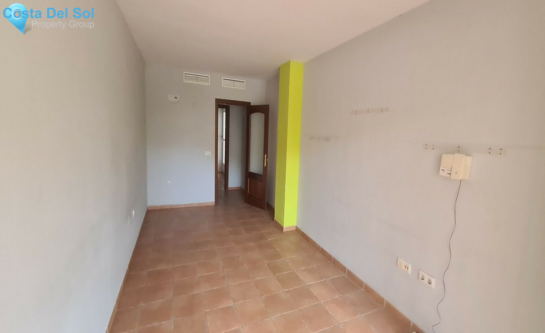 Middle Floor Apartment in Fuengirola-1411372