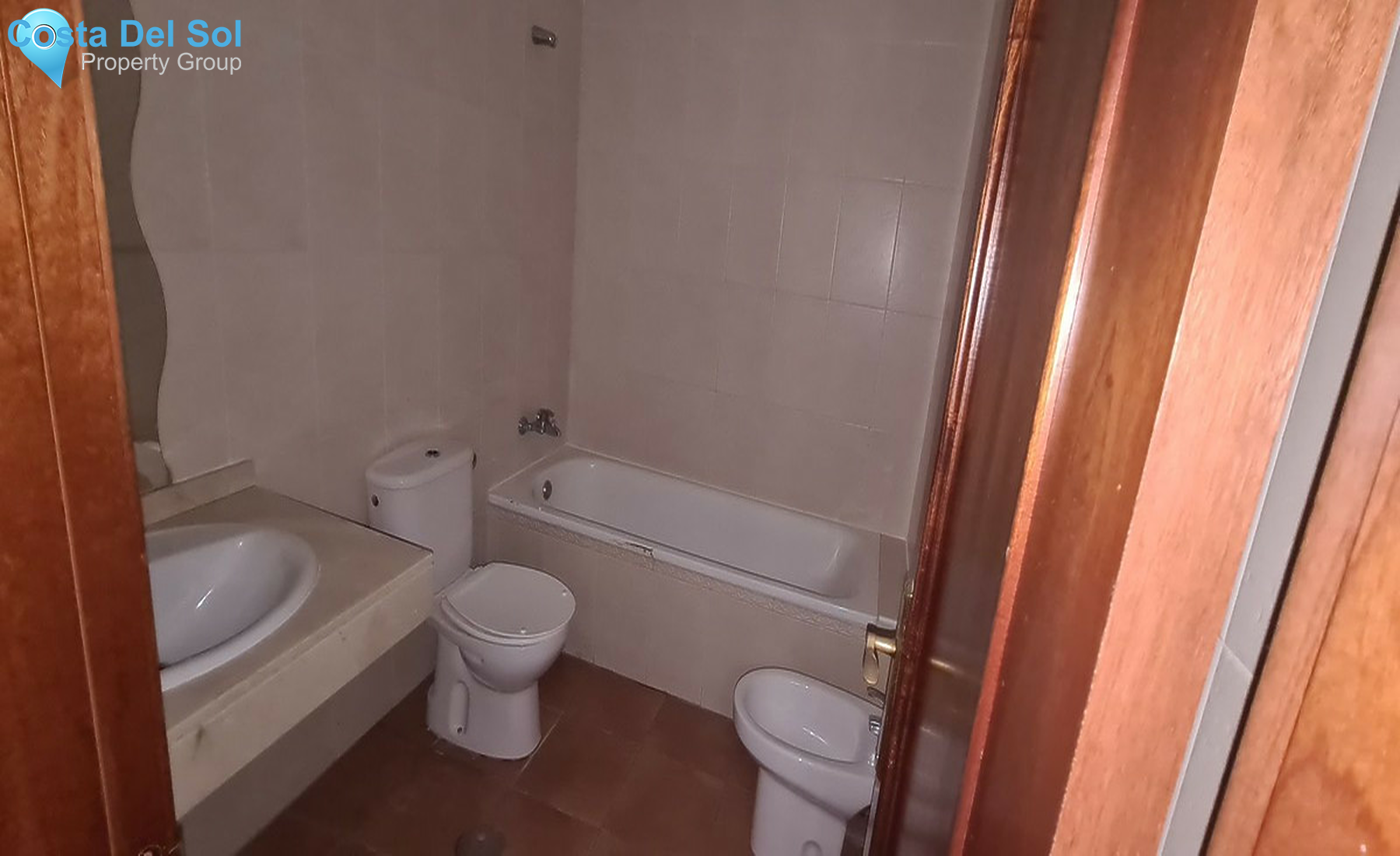 Middle Floor Apartment in Fuengirola-1411379