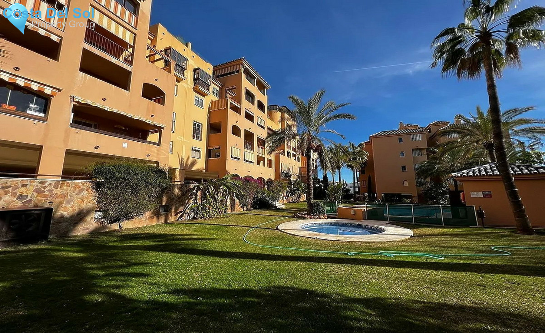Middle Floor Apartment in Fuengirola-1411364