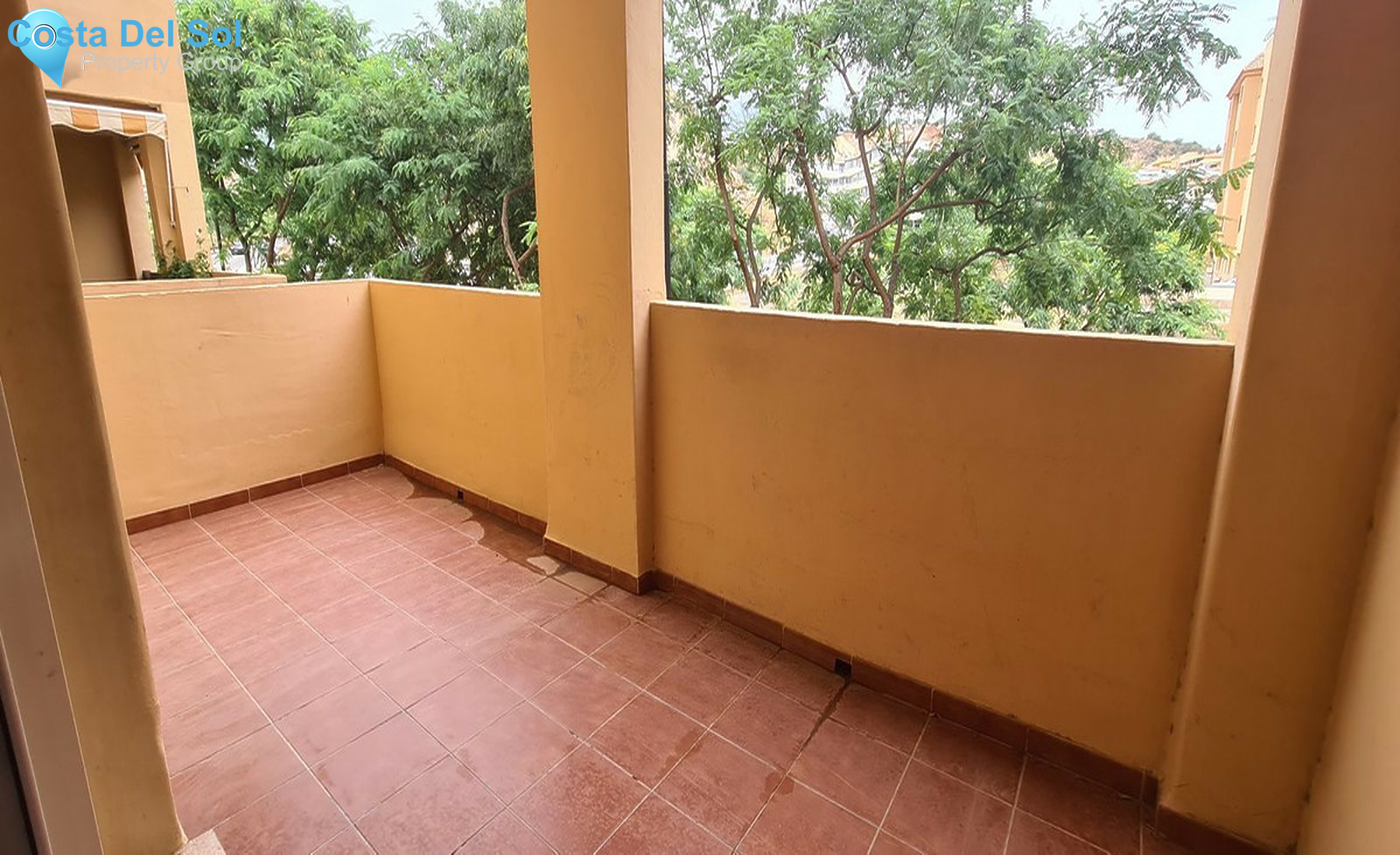 Middle Floor Apartment in Fuengirola-1411369