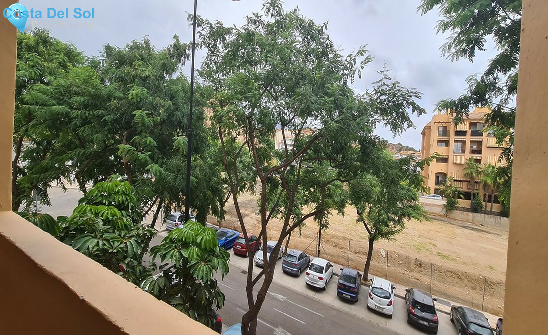 Middle Floor Apartment in Fuengirola-1411370