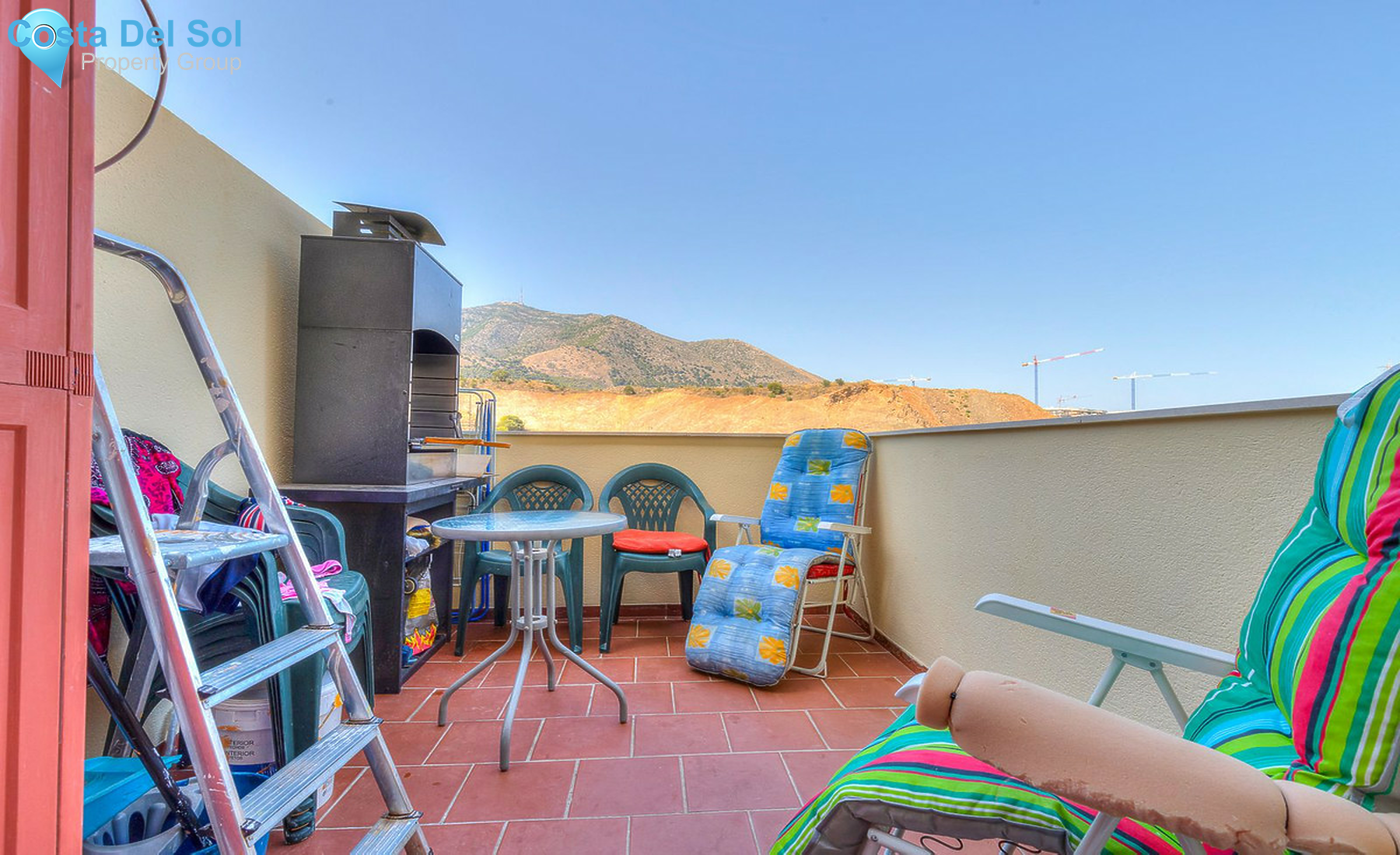 Middle Floor Apartment in Fuengirola-1416193
