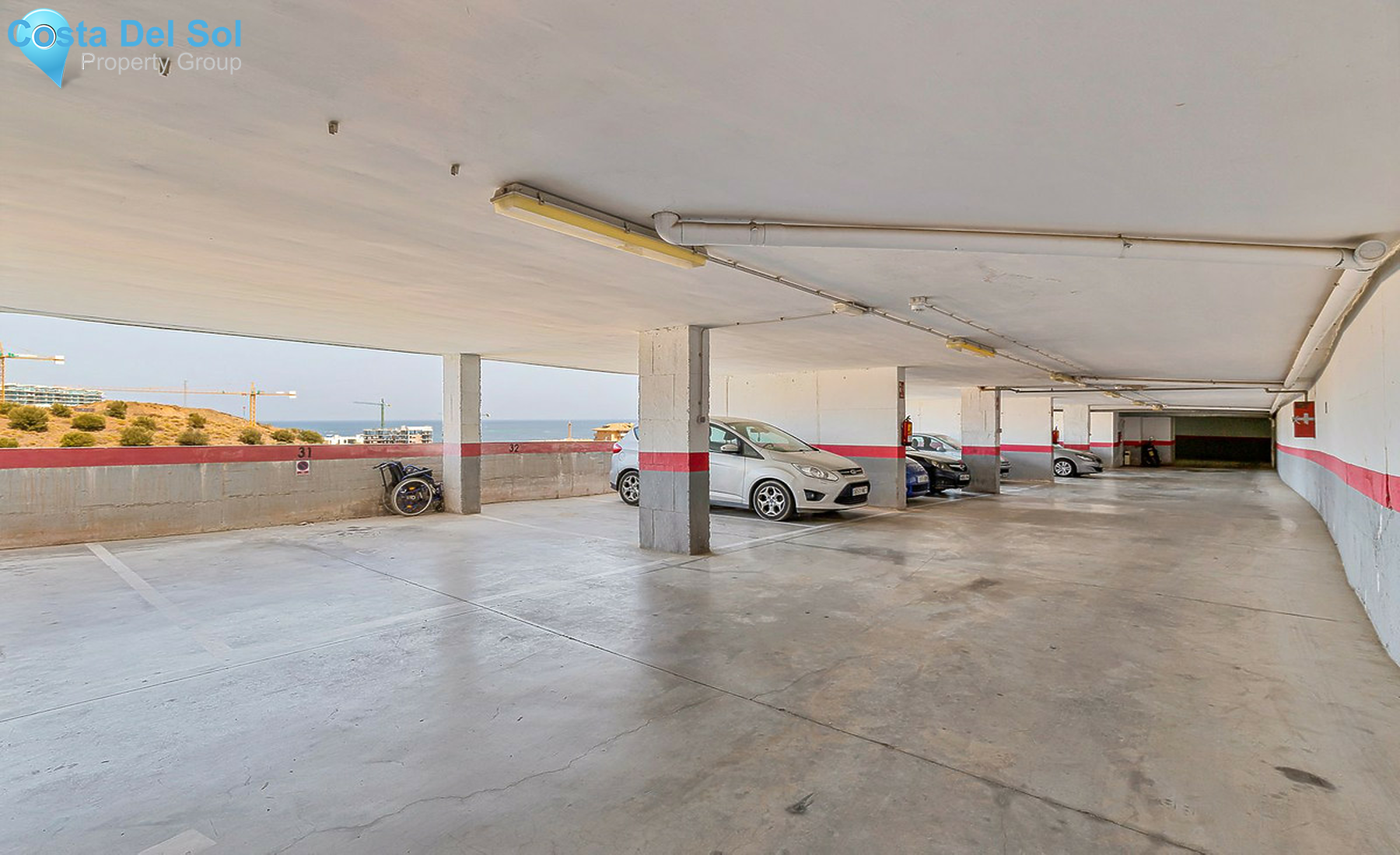 Middle Floor Apartment in Fuengirola-1416188