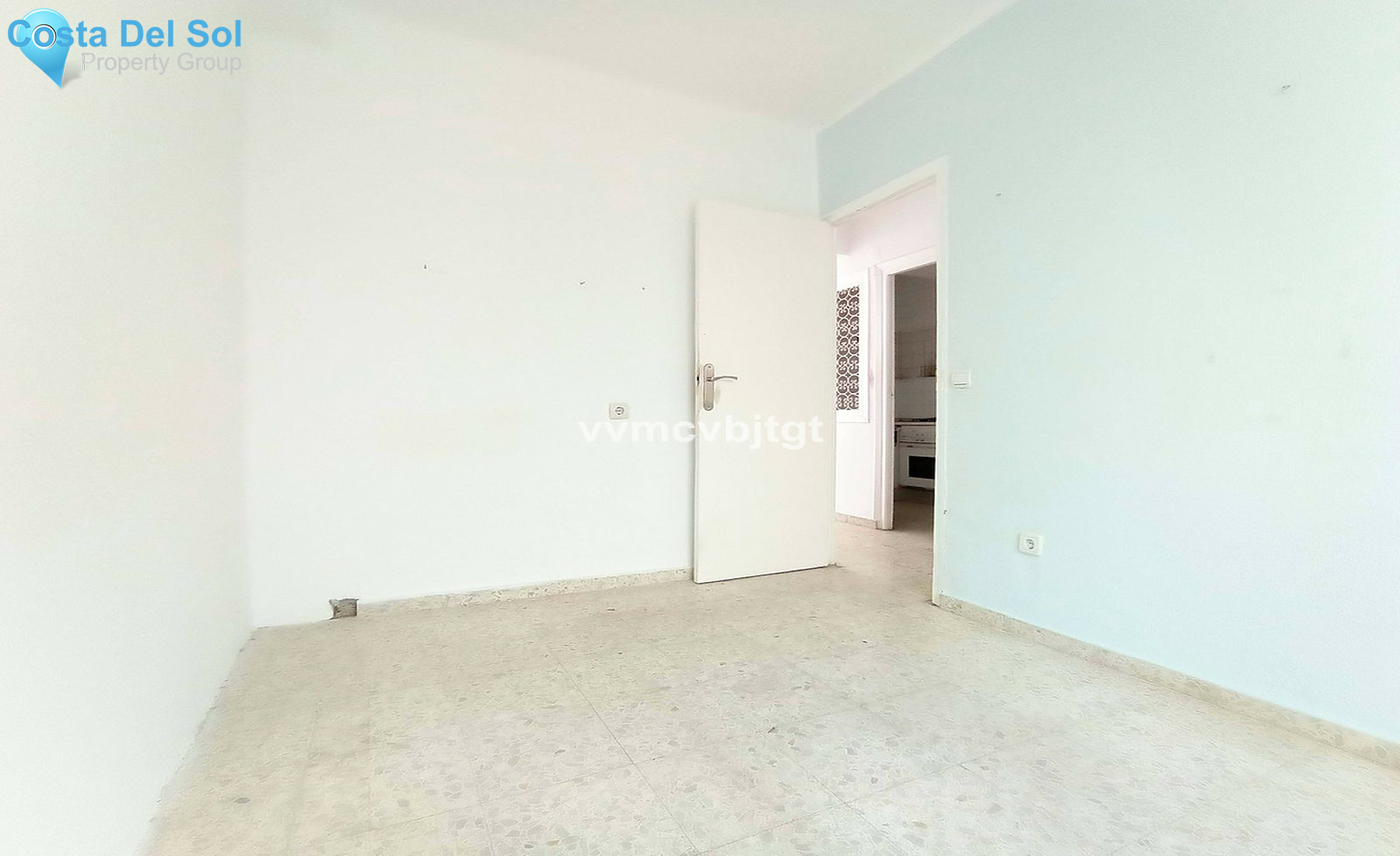 Middle Floor Apartment in Fuengirola-1459691