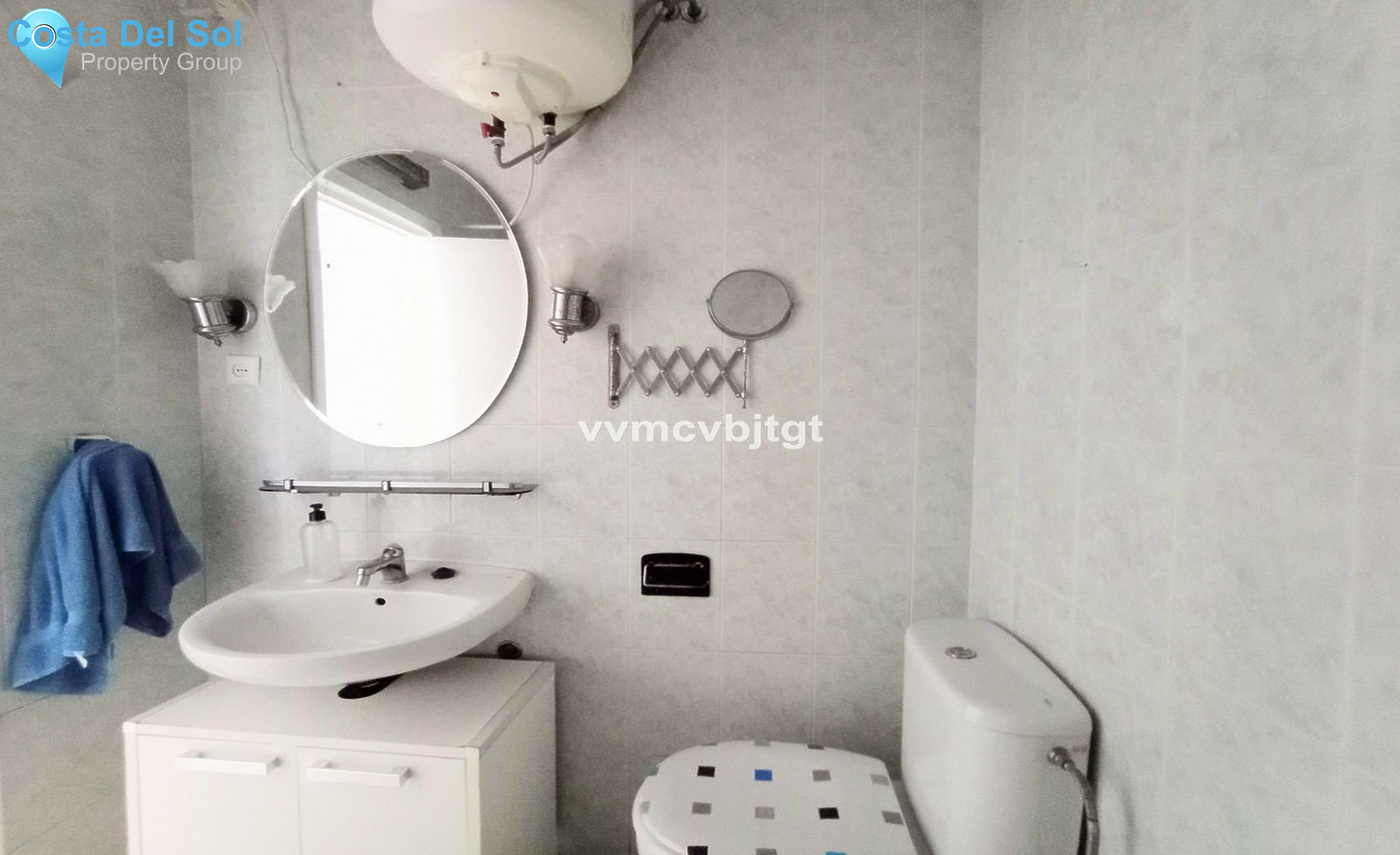 Middle Floor Apartment in Fuengirola-1459693