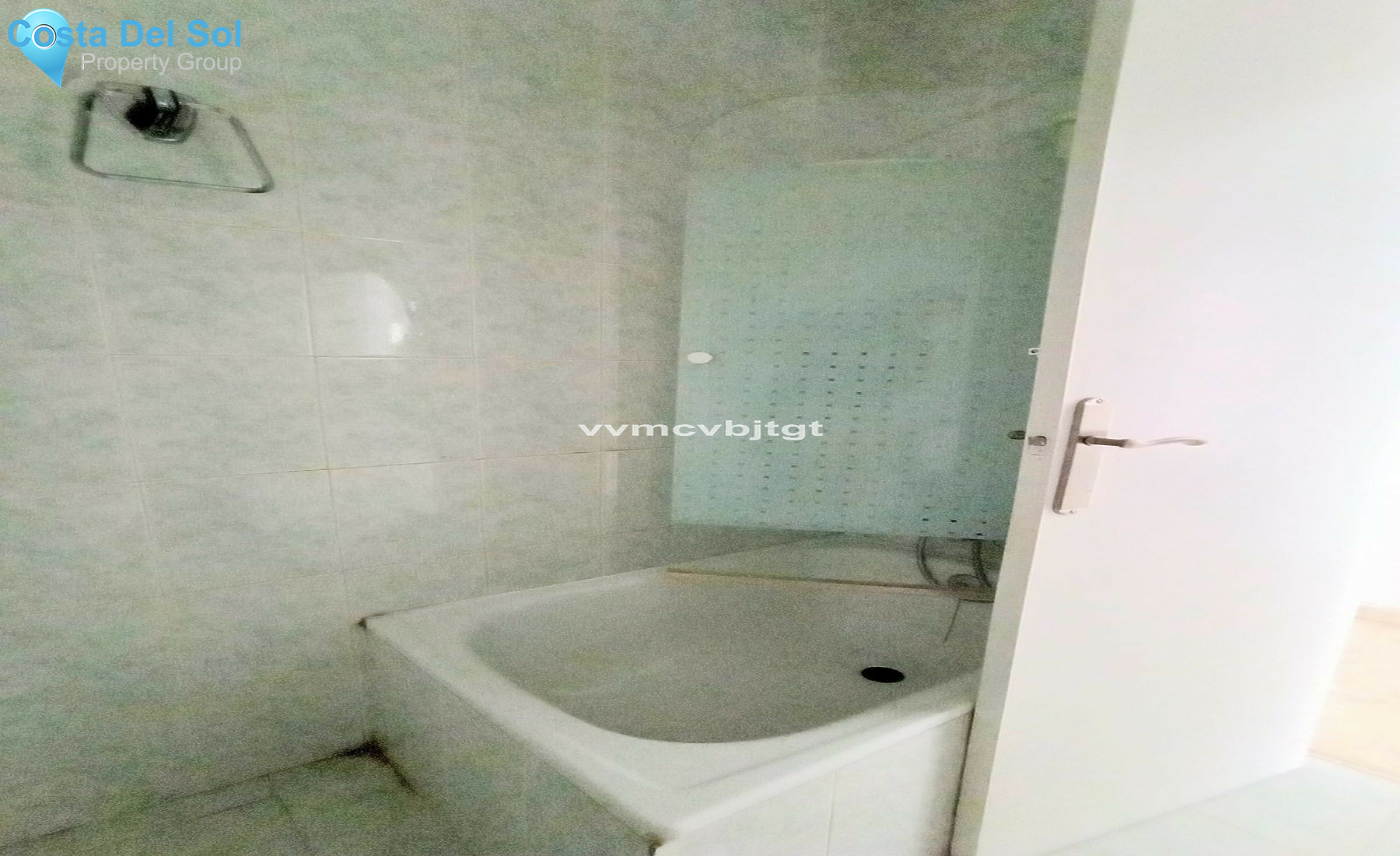 Middle Floor Apartment in Fuengirola-1459694