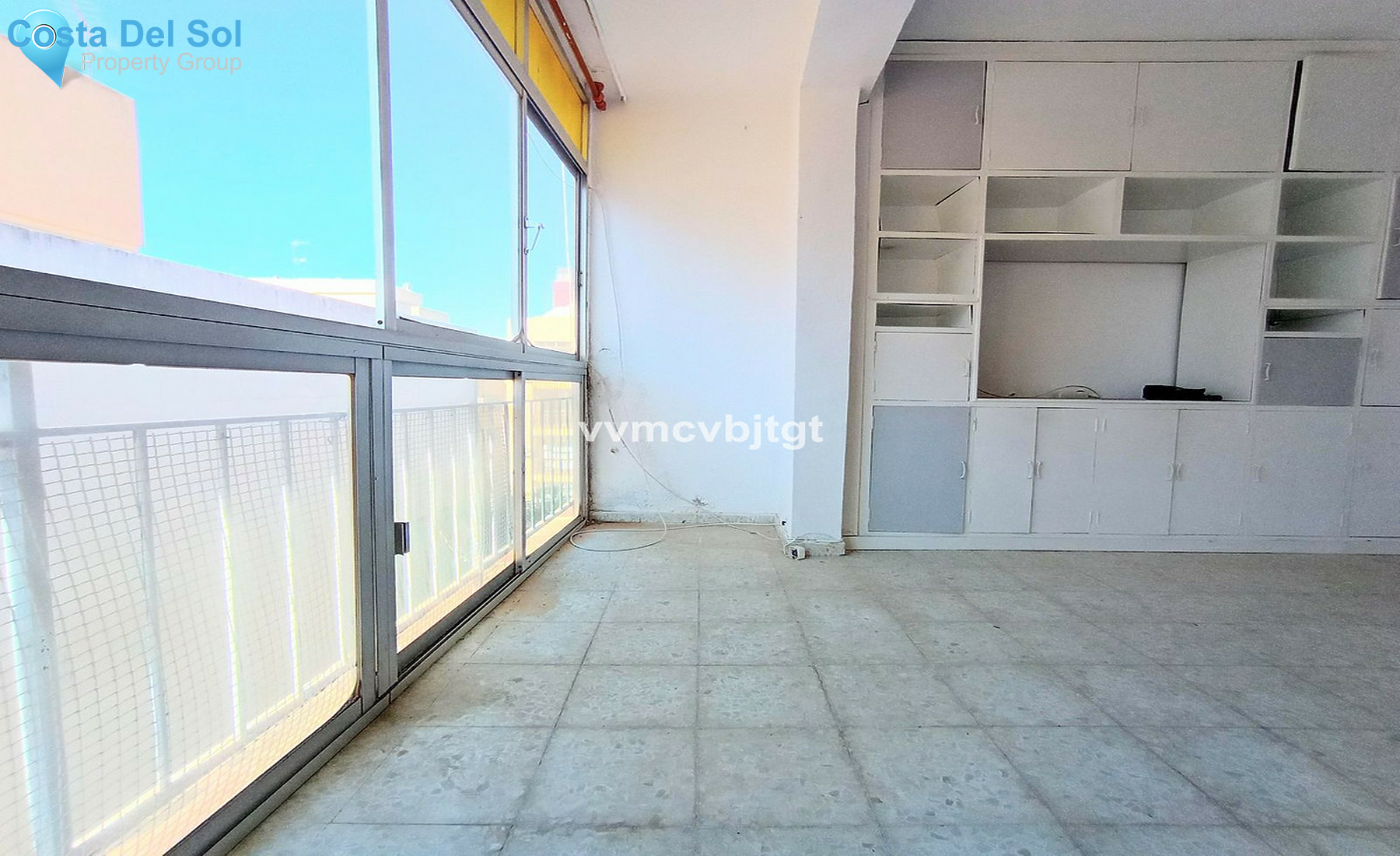 Middle Floor Apartment in Fuengirola-1459682