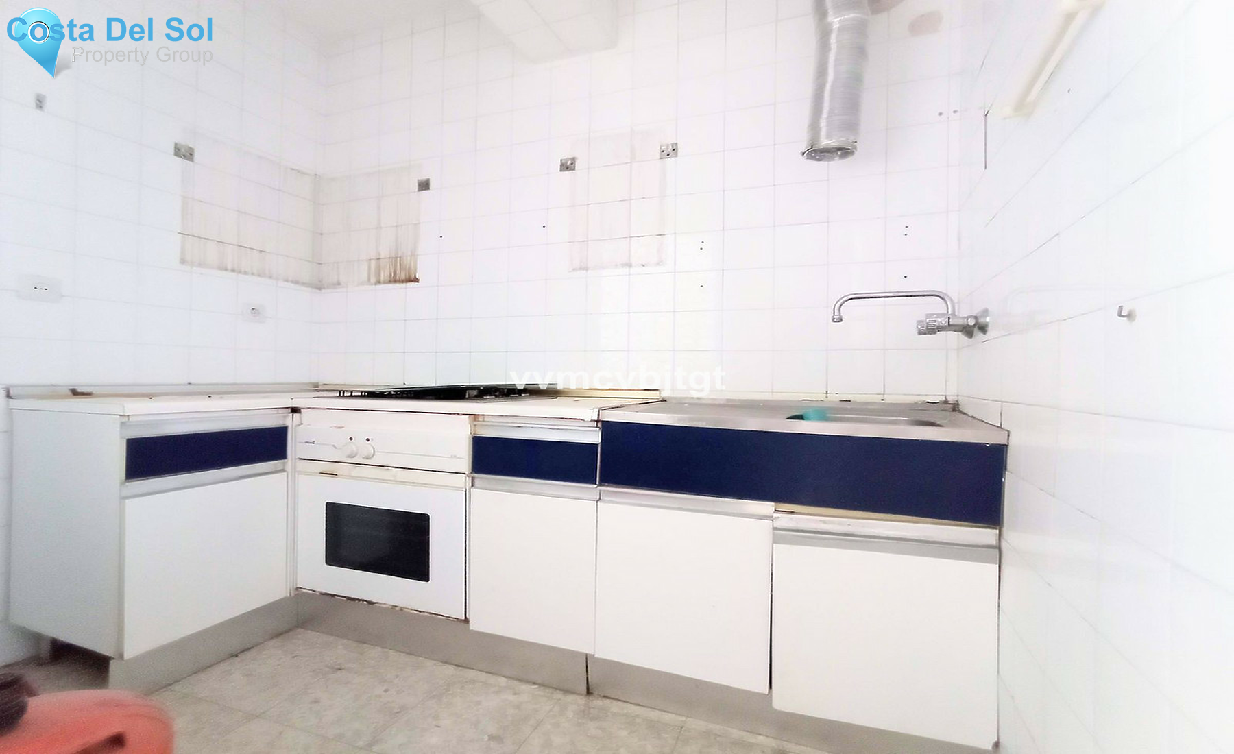 Middle Floor Apartment in Fuengirola-1459688