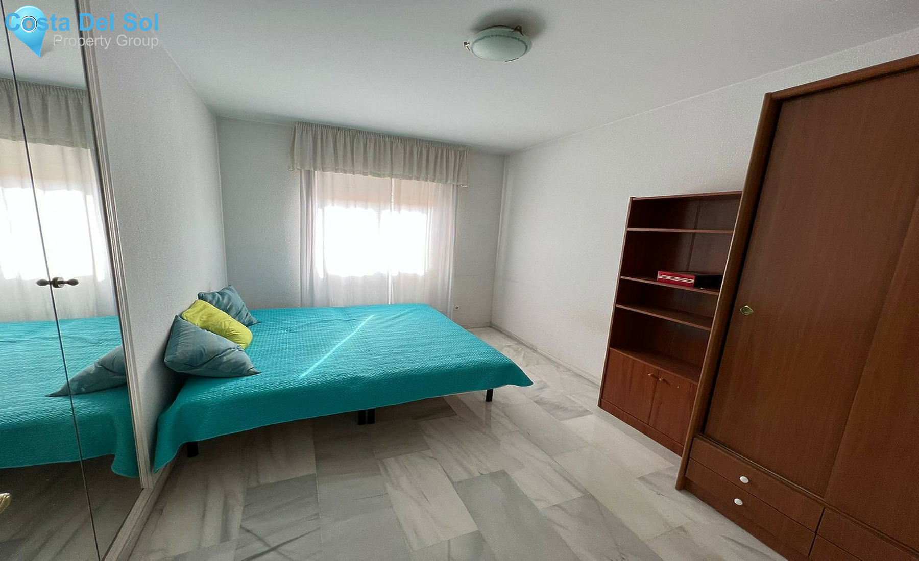 Middle Floor Apartment in Fuengirola-1500202