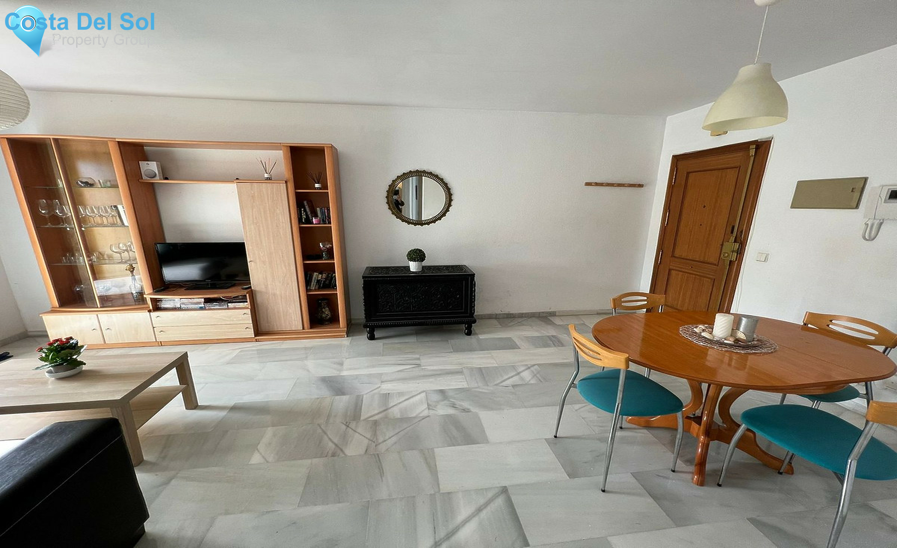 Middle Floor Apartment in Fuengirola-1500193