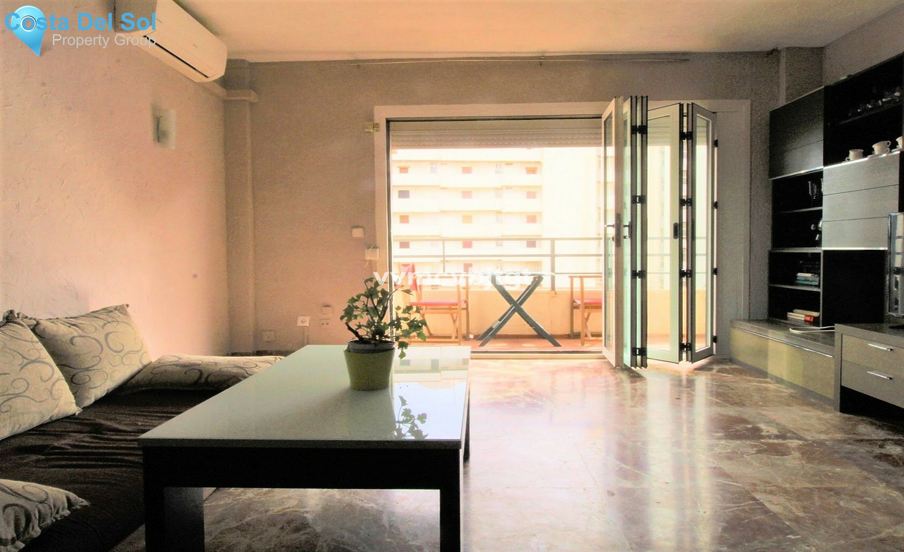 Middle Floor Apartment in Fuengirola-1501847