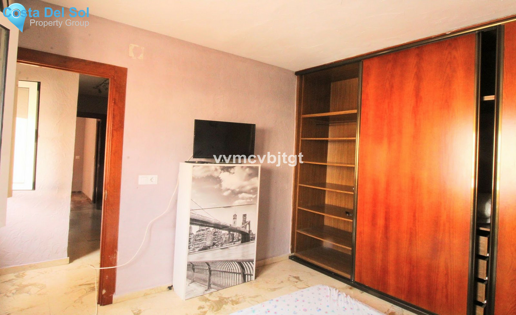 Middle Floor Apartment in Fuengirola-1501859