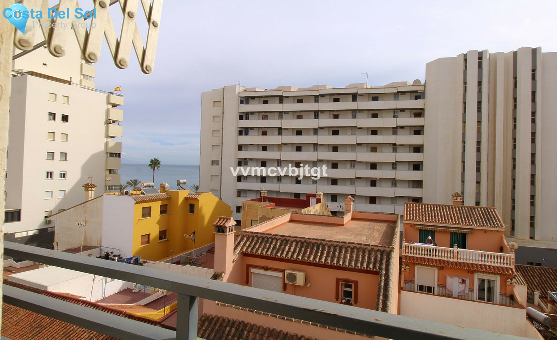 Middle Floor Apartment in Fuengirola-1501851