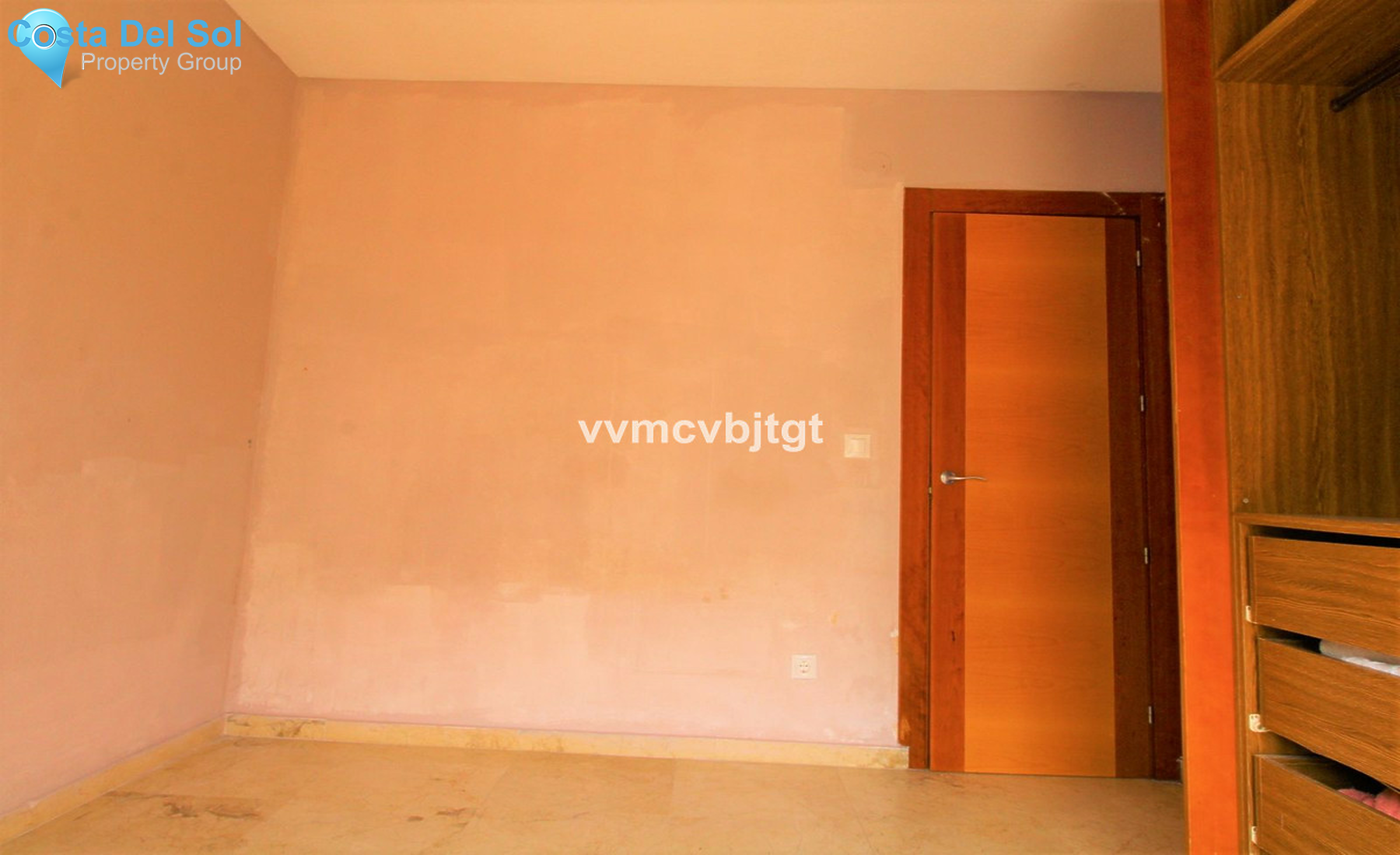 Middle Floor Apartment in Fuengirola-1501855