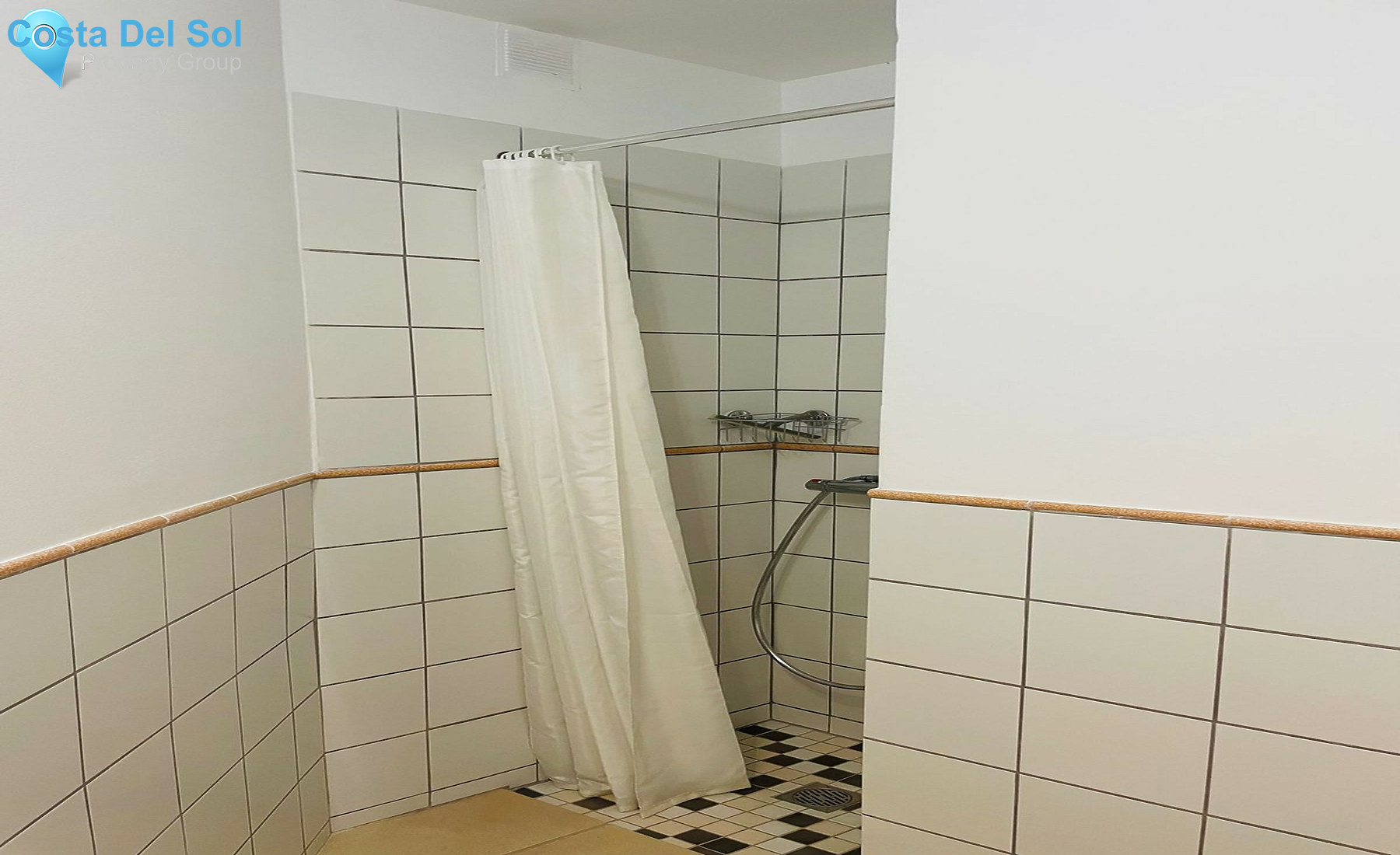 Middle Floor Apartment in Fuengirola-1524061