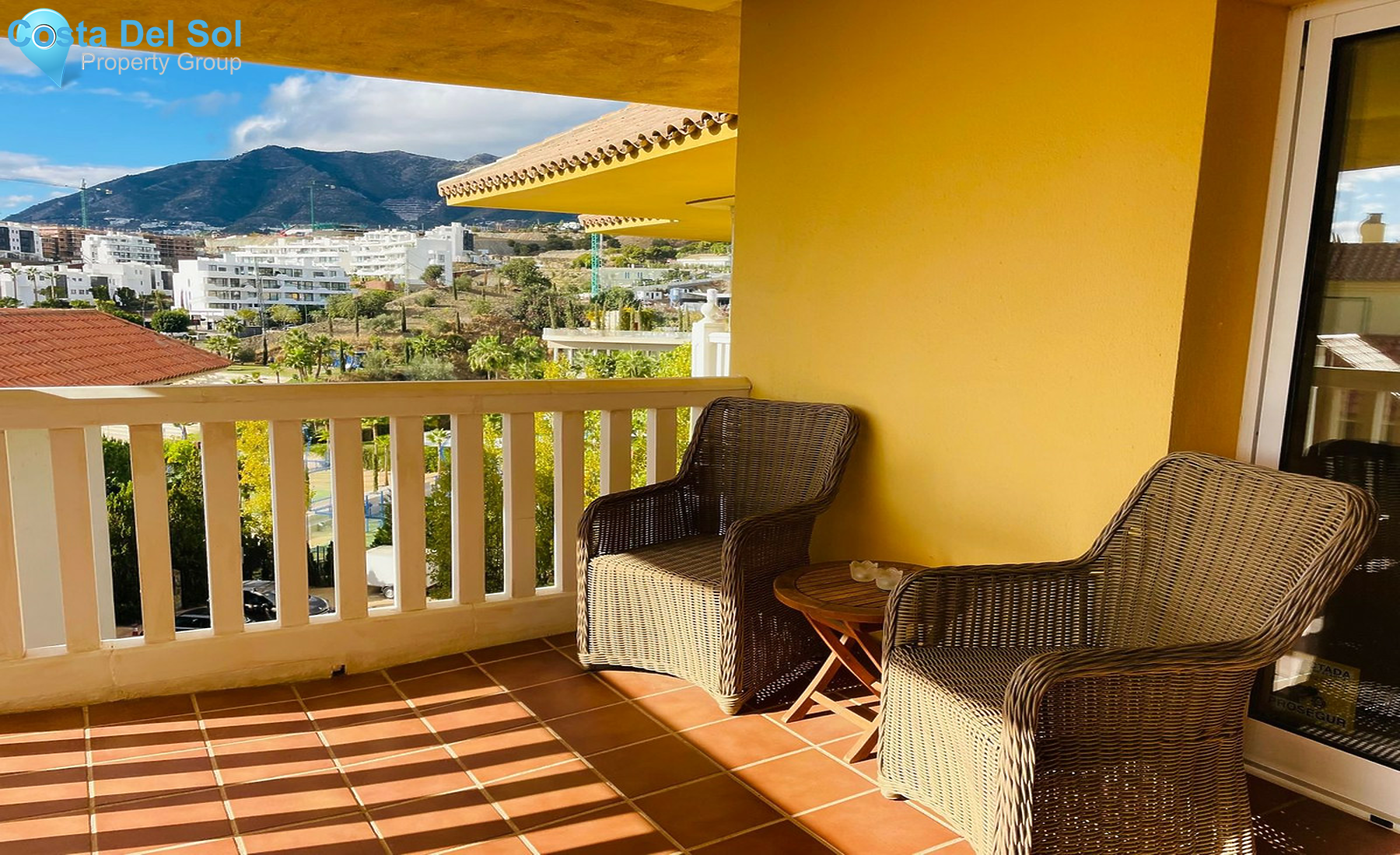 Middle Floor Apartment in Fuengirola-1524048