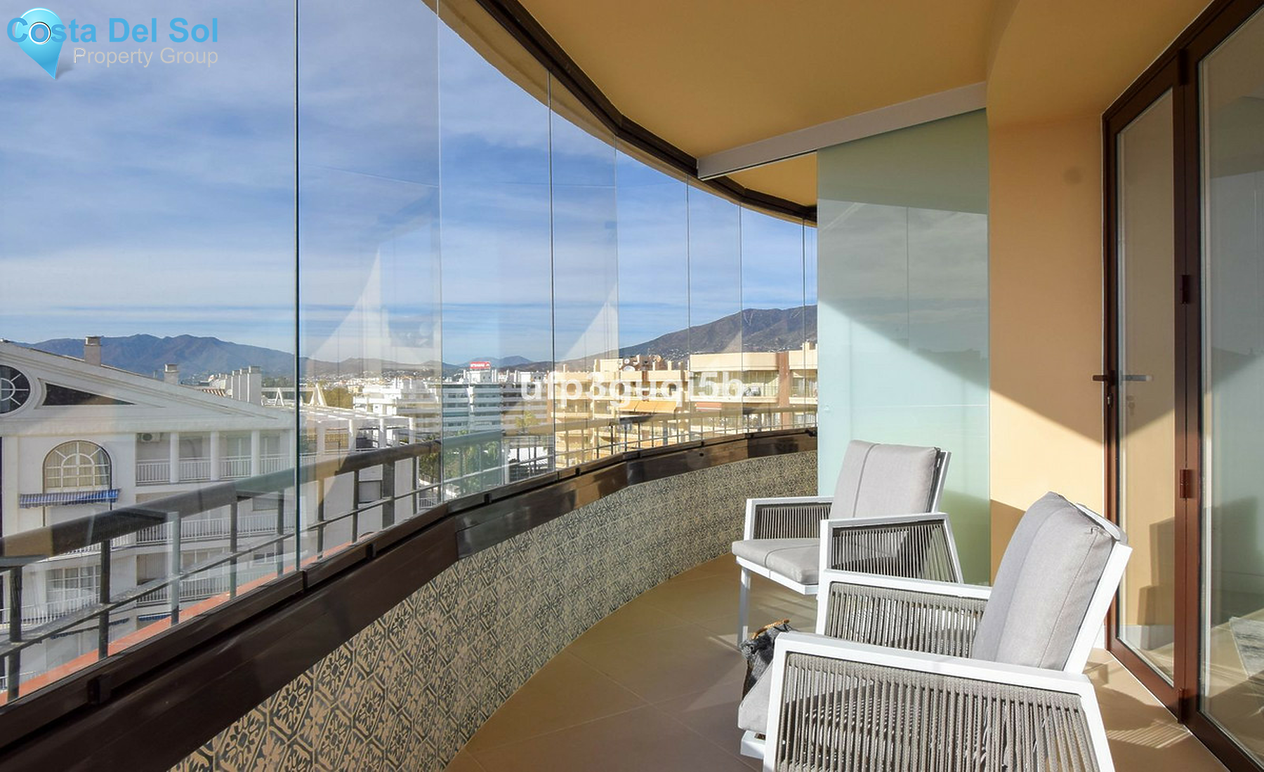 Middle Floor Apartment in Fuengirola-1559414