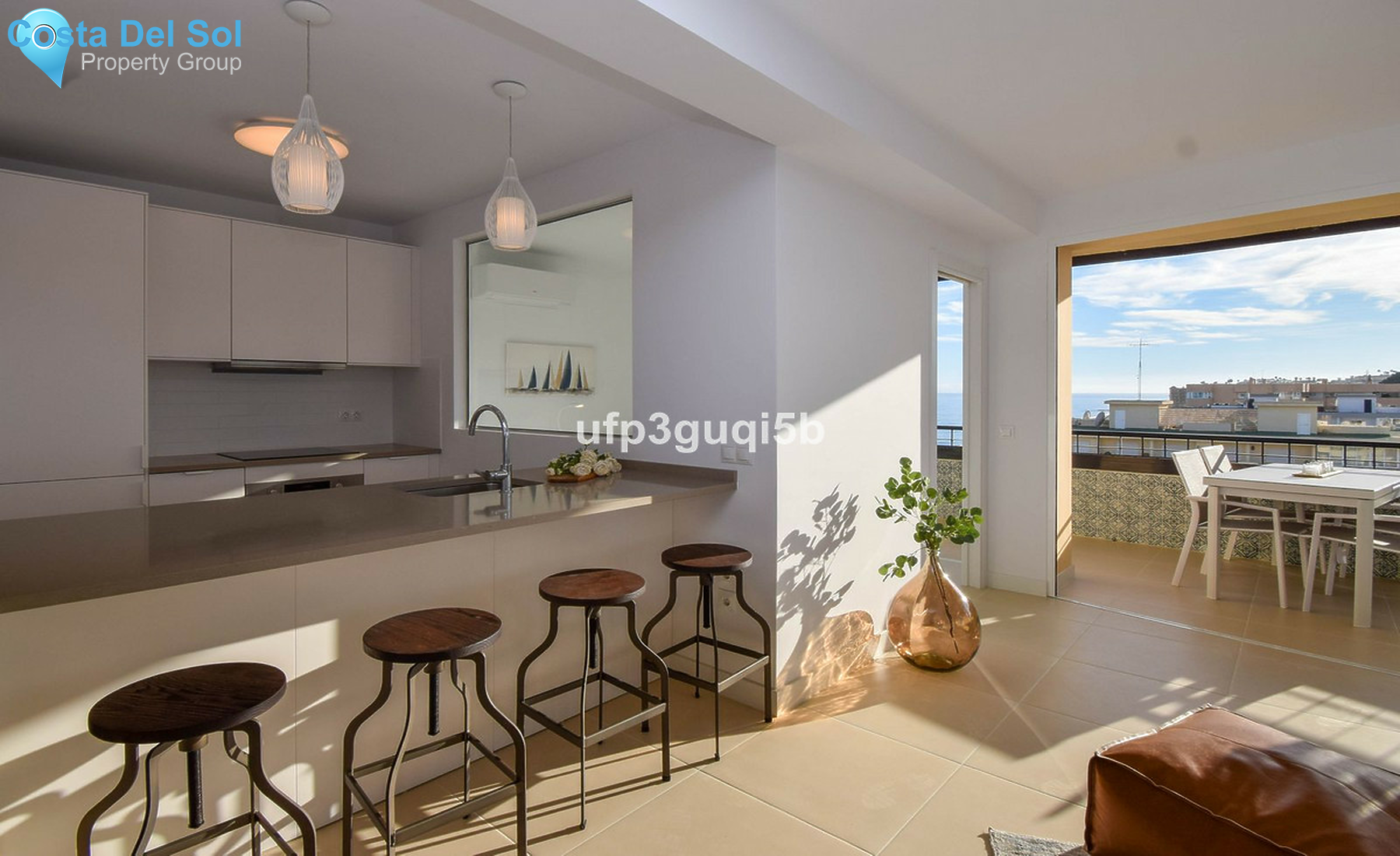 Middle Floor Apartment in Fuengirola-1559415