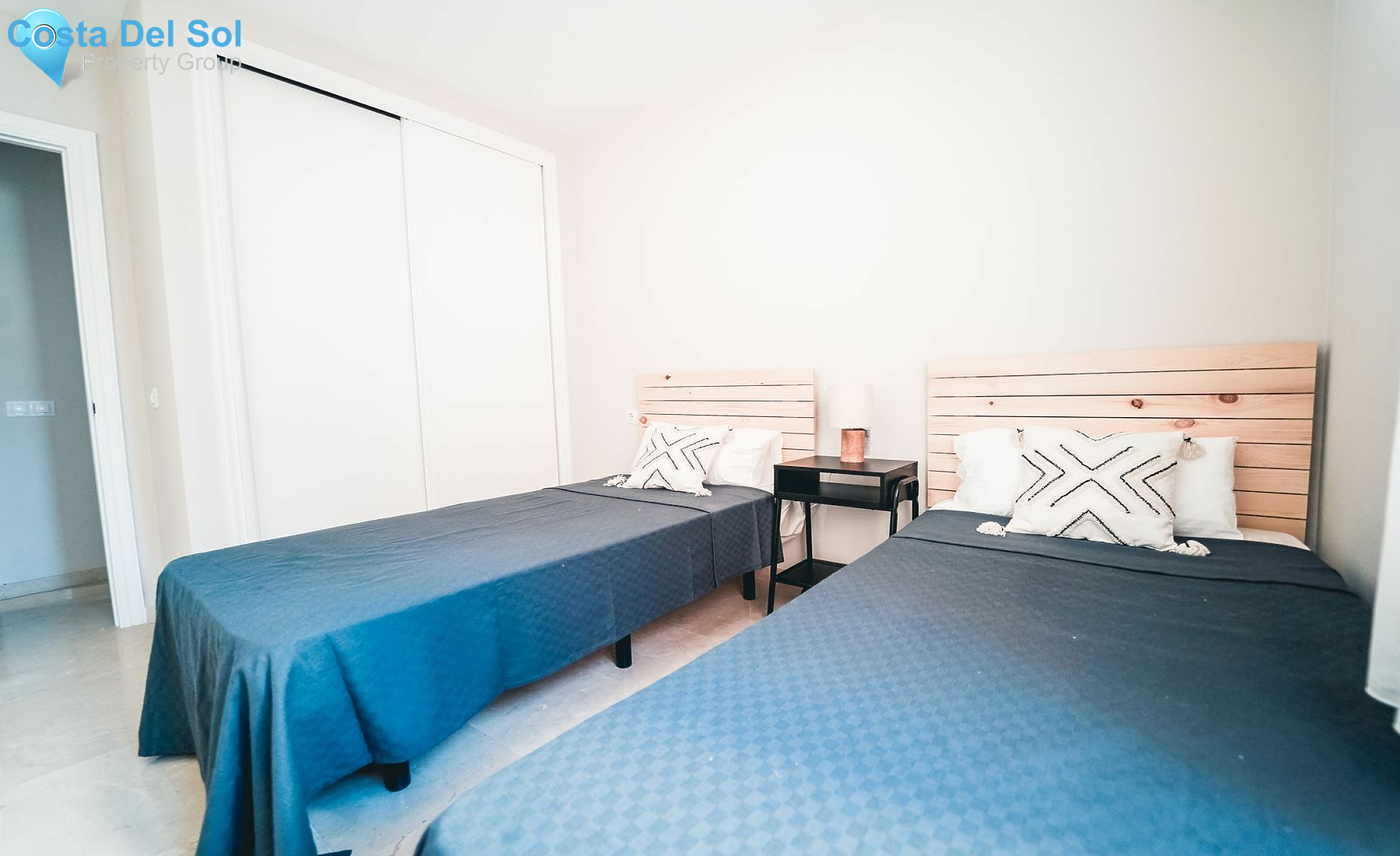 Middle Floor Apartment in Fuengirola-1126437