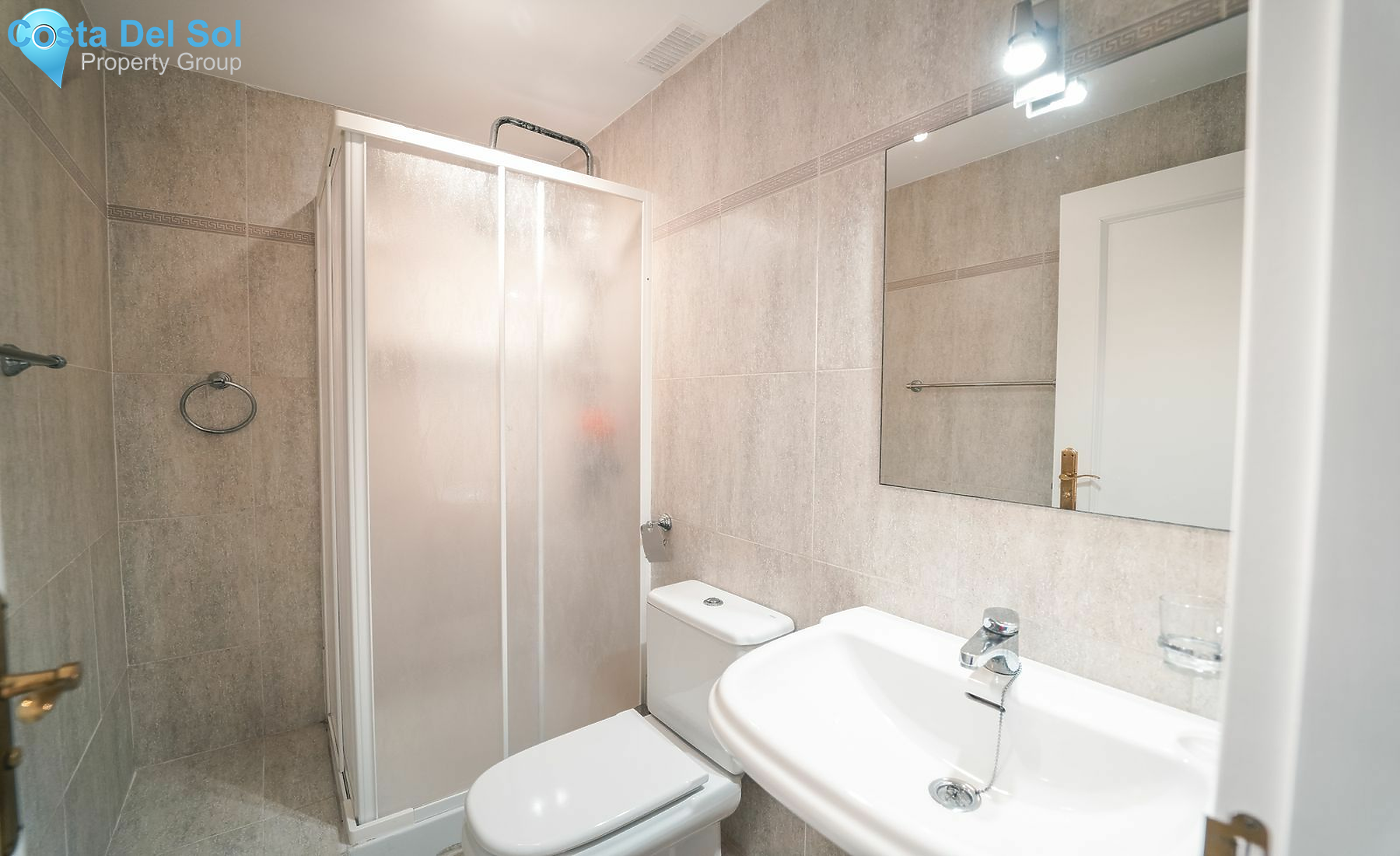 Middle Floor Apartment in Fuengirola-1126444