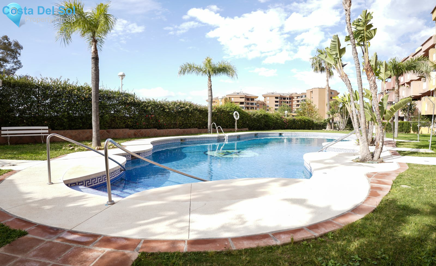 Middle Floor Apartment in Fuengirola-1126445