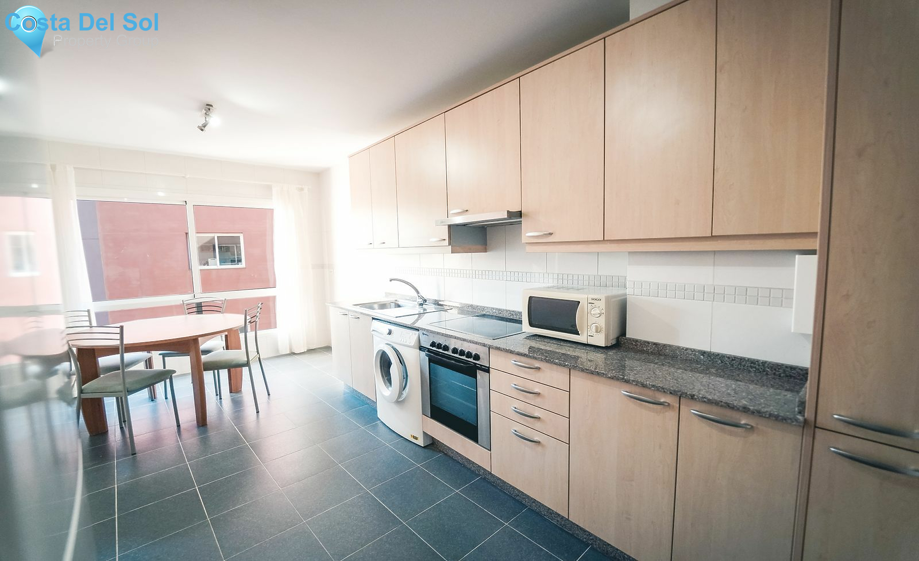 Middle Floor Apartment in Fuengirola-1126434