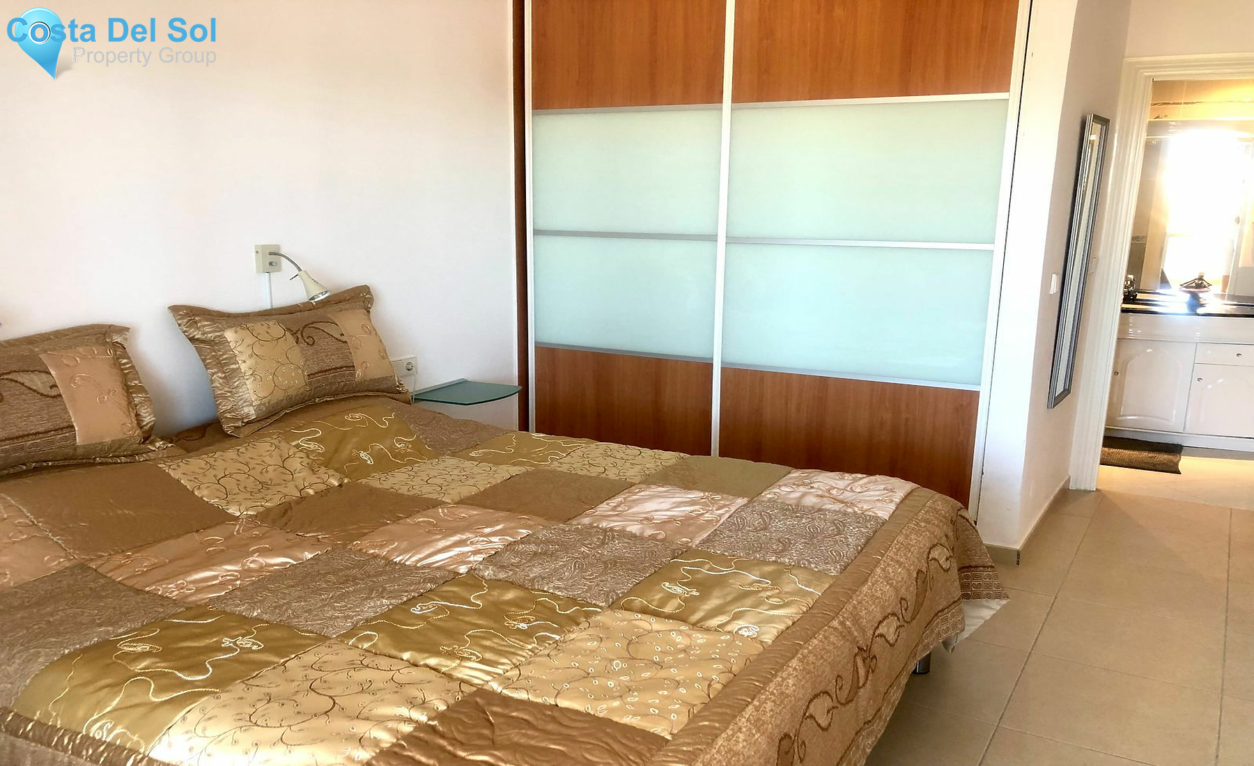 Middle Floor Apartment in Fuengirola-1126513