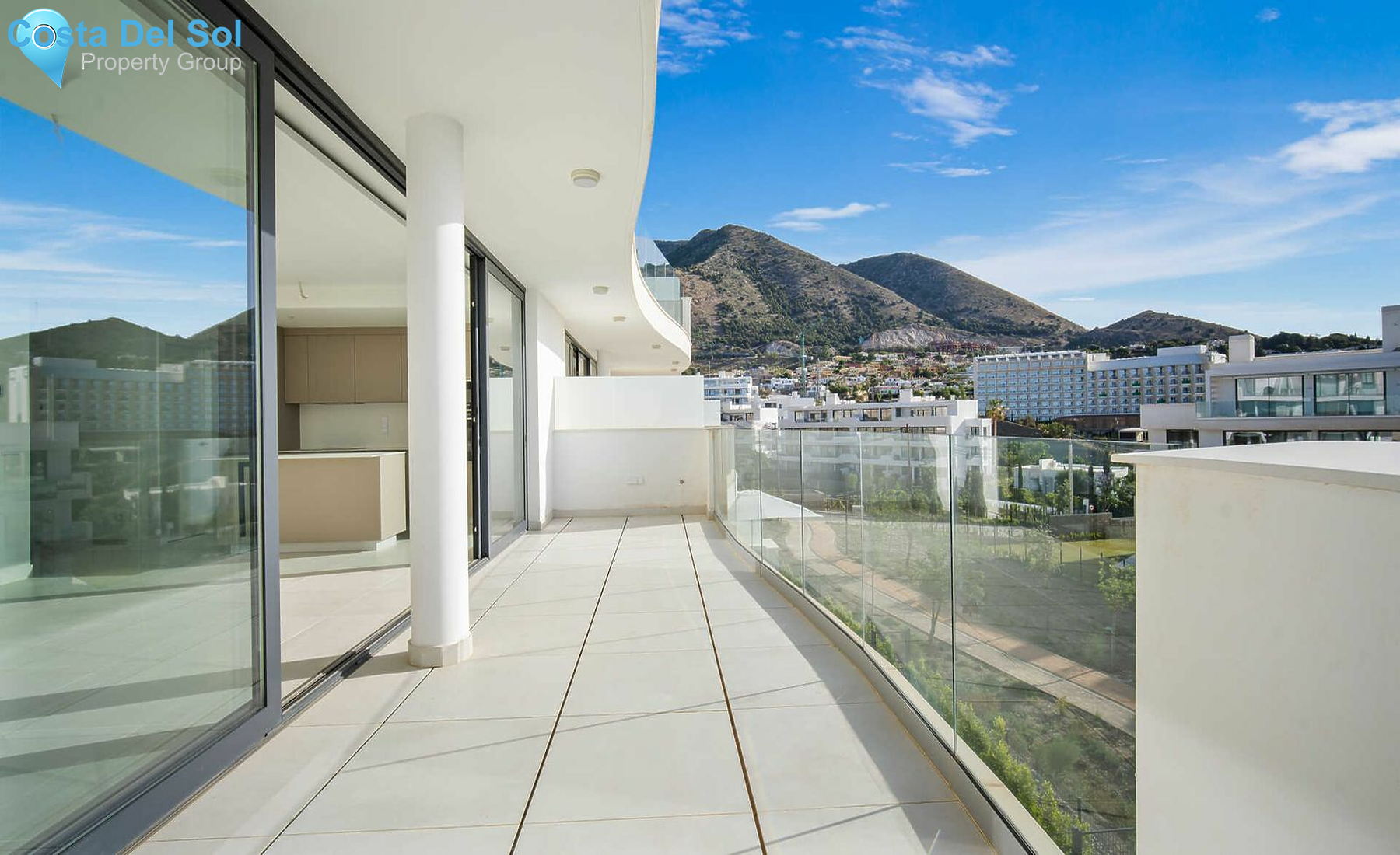 Middle Floor Apartment in Fuengirola-1138071