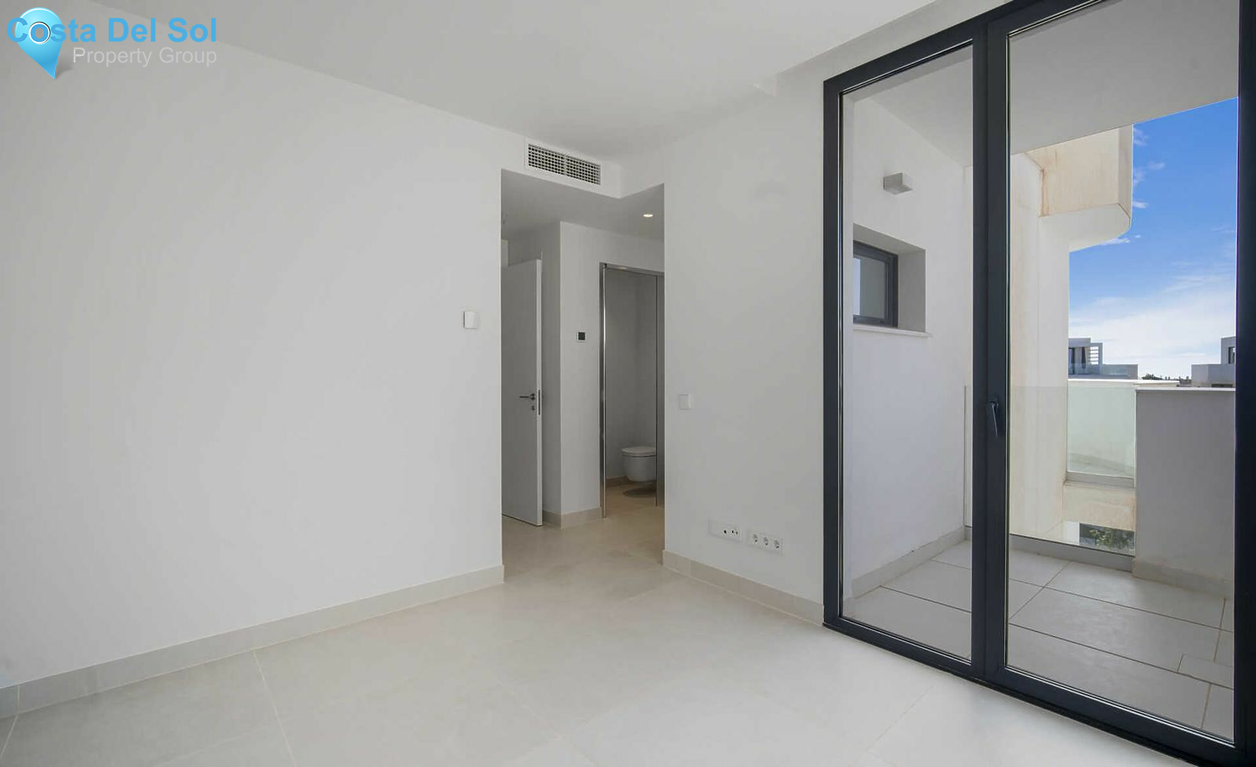 Middle Floor Apartment in Fuengirola-1138080