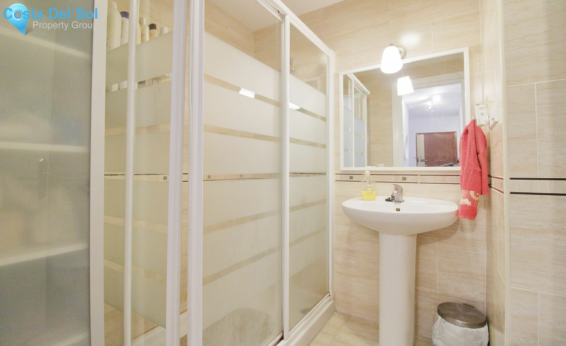 Middle Floor Apartment in Fuengirola-1141817