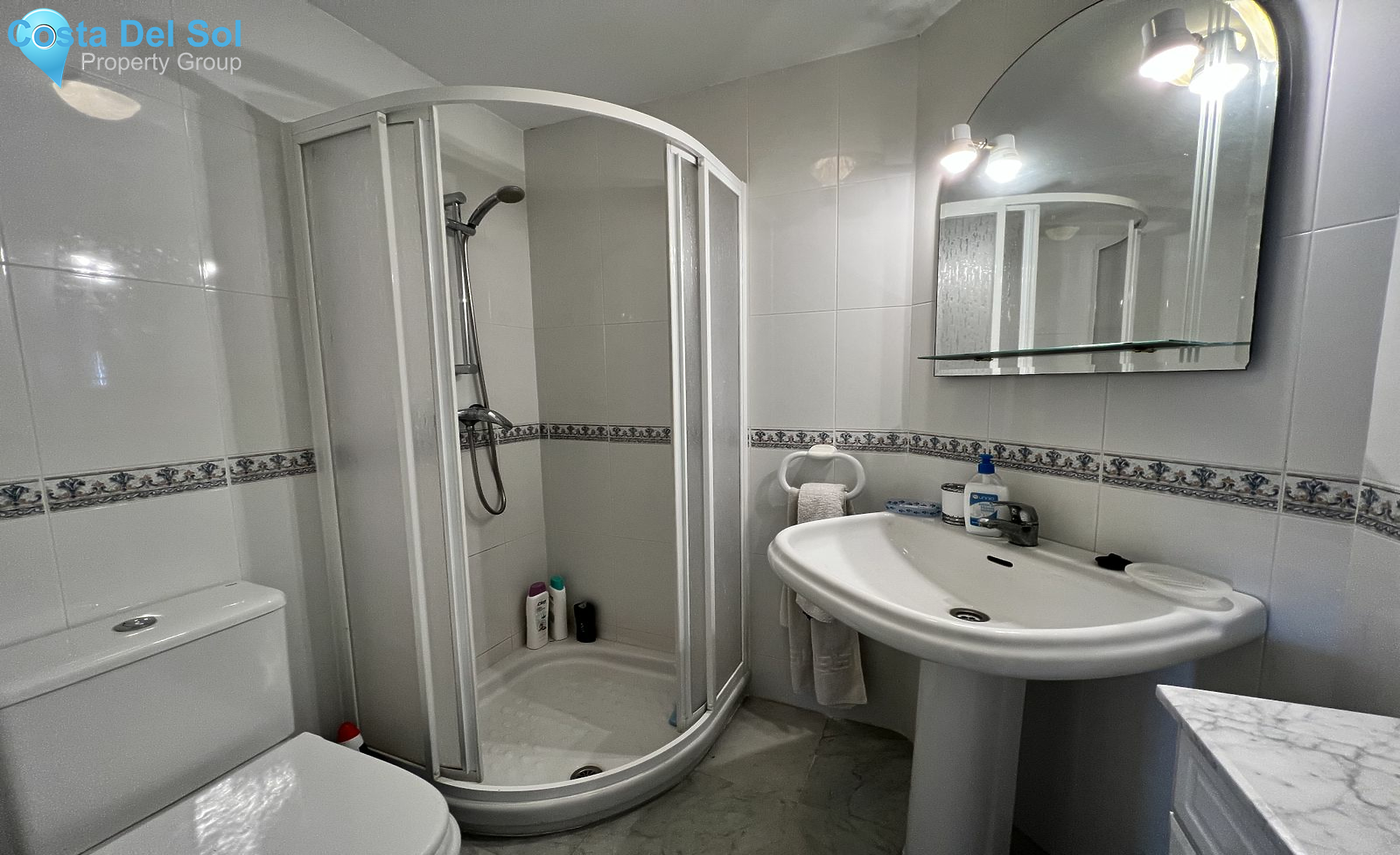Middle Floor Apartment in Fuengirola-1144859