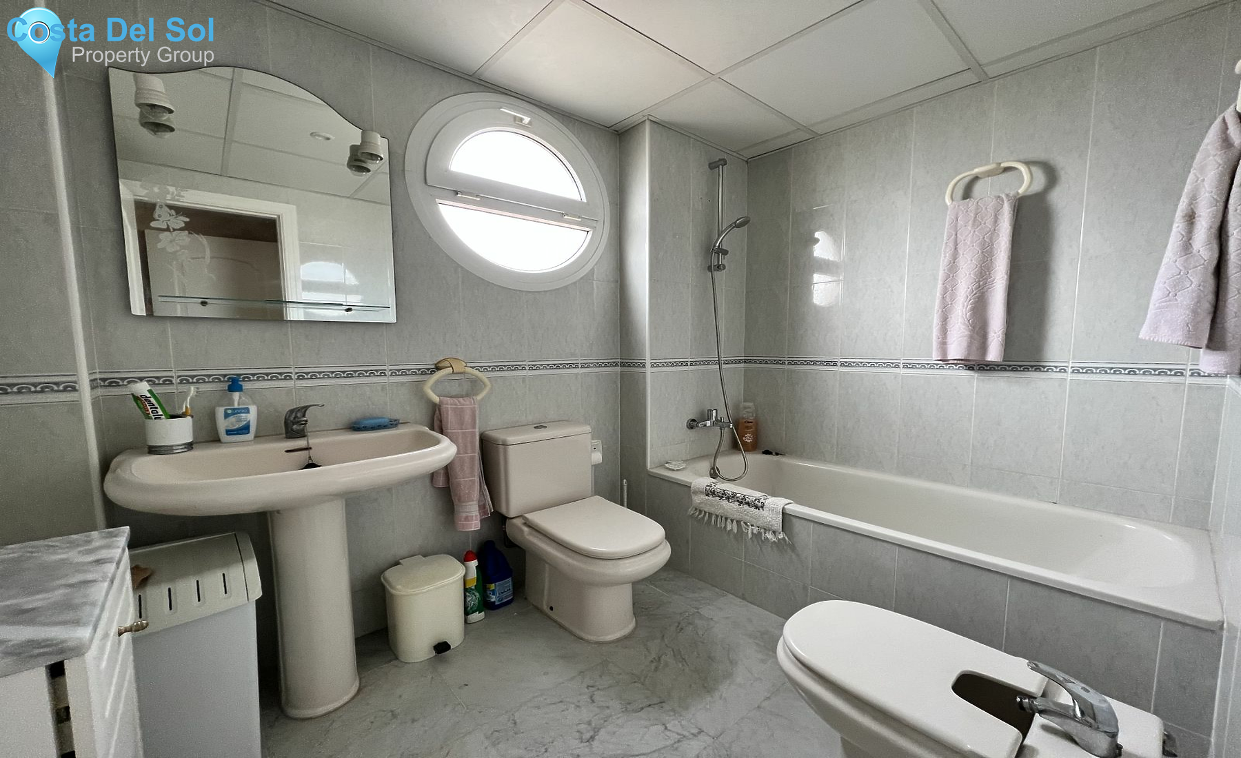 Middle Floor Apartment in Fuengirola-1144860