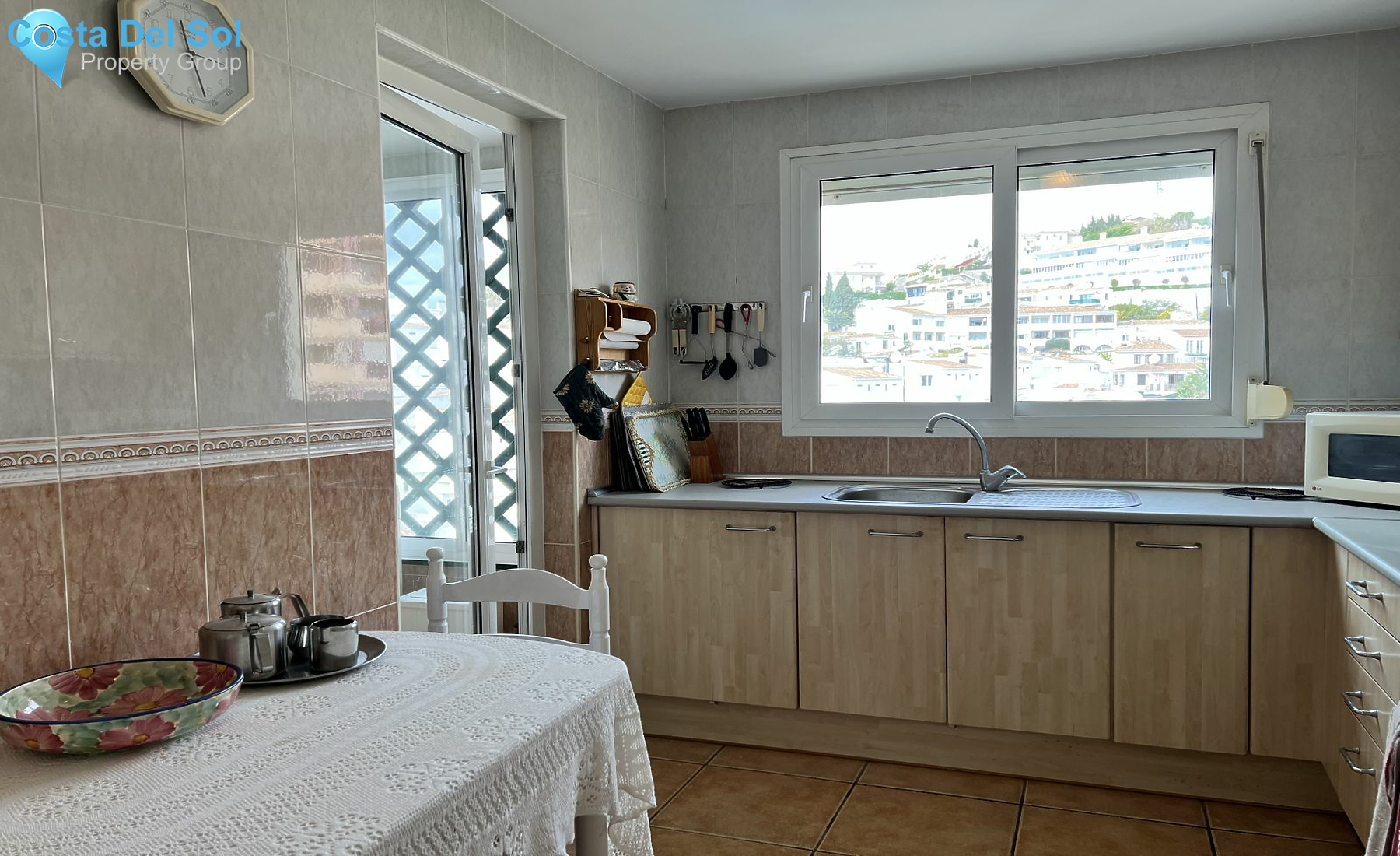 Middle Floor Apartment in Fuengirola-1144854
