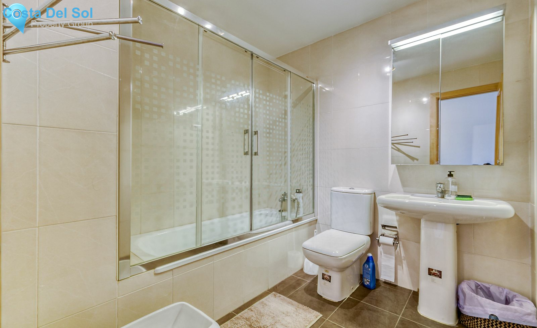 Middle Floor Apartment in Fuengirola-1175906