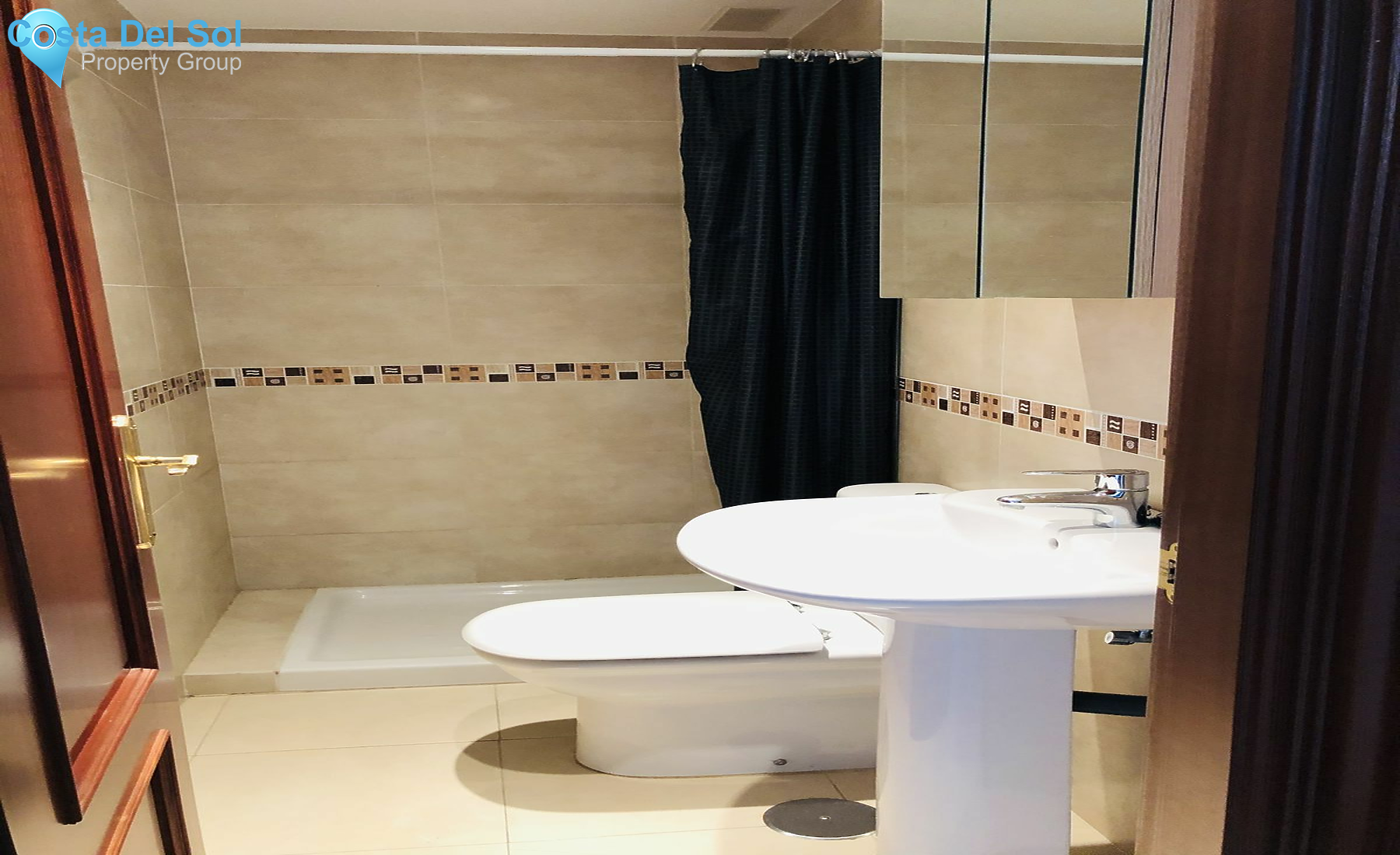 Middle Floor Apartment in Fuengirola-1189674