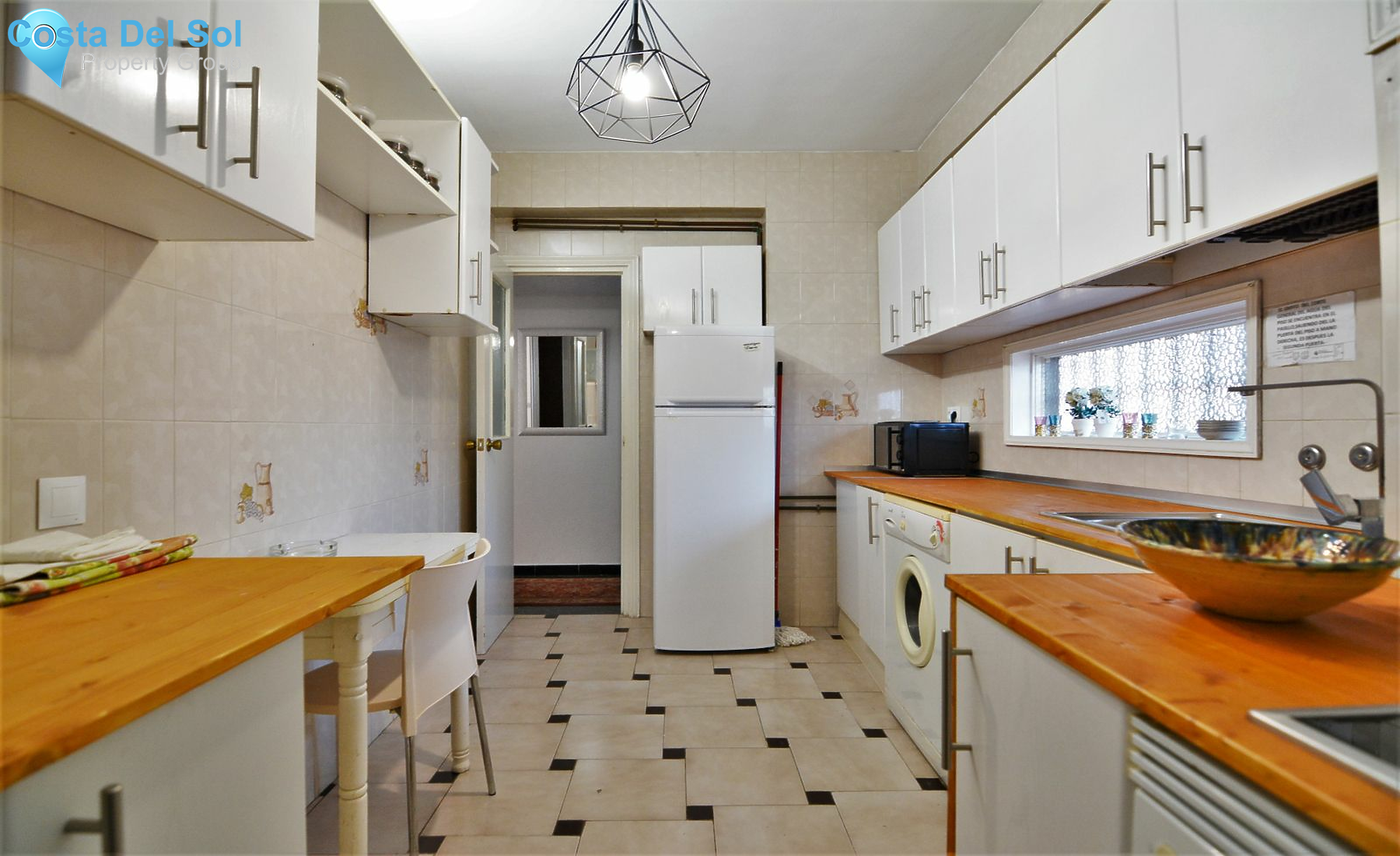 Middle Floor Apartment in Fuengirola-1191361