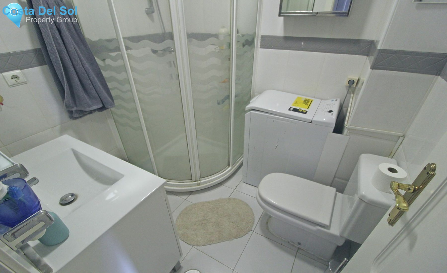 Middle Floor Apartment in Fuengirola-1193810